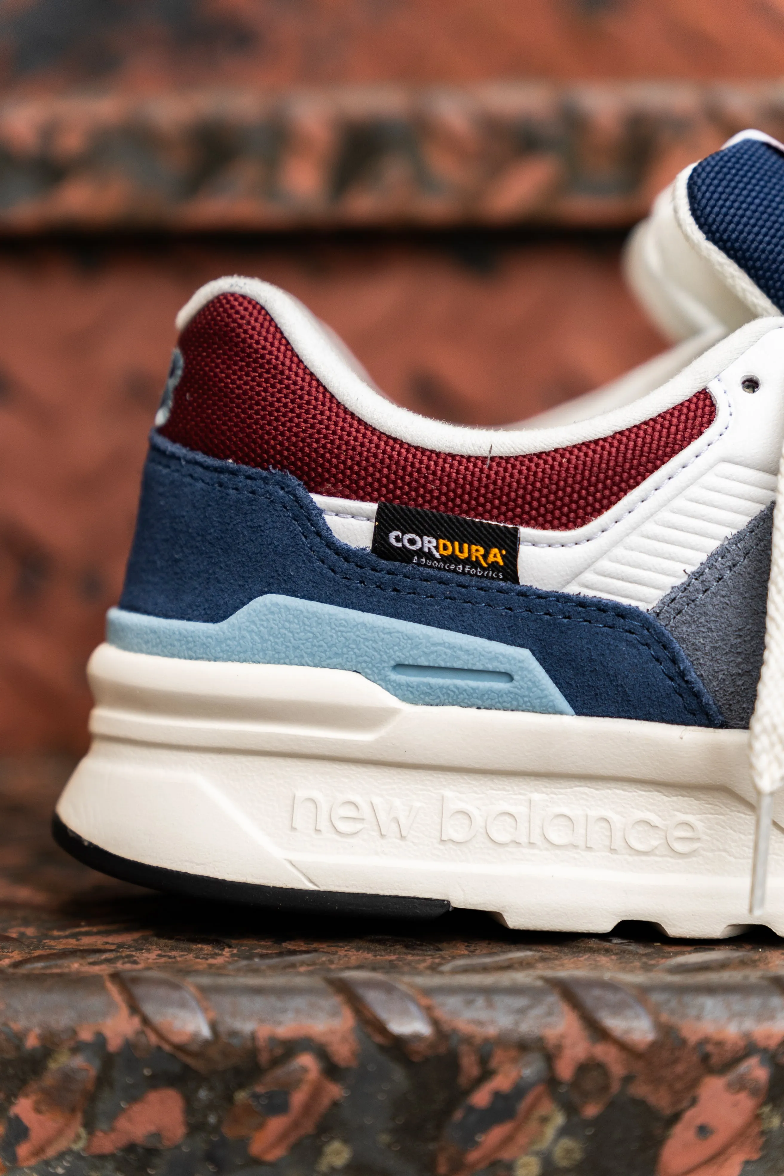 stimulating Mens New Balance 997H (Grey/Blue)- CM997HGN
