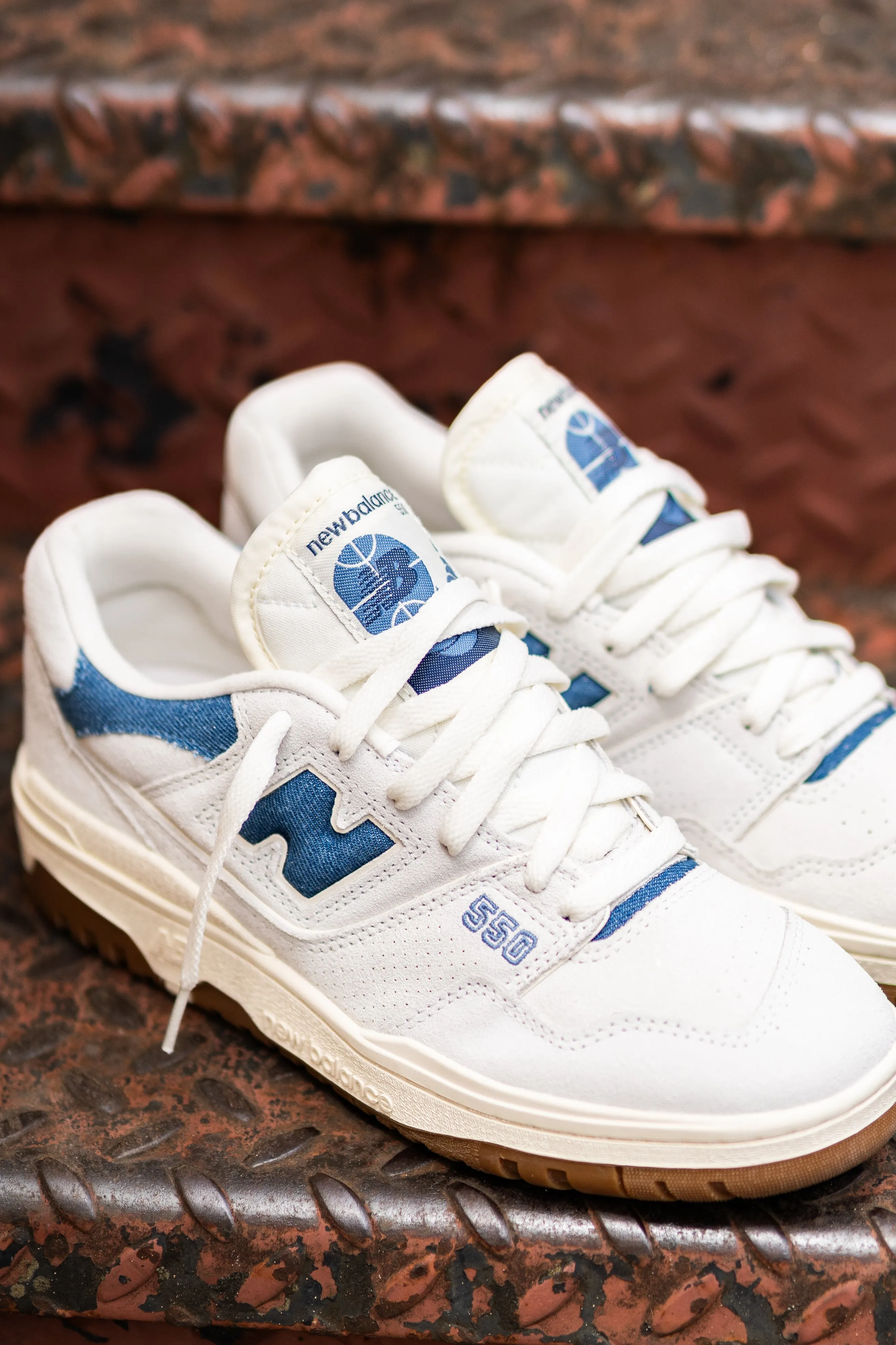 Dry Base Trail Strong Women's New Balance 550 (Grey/Blue) - BBW550GG