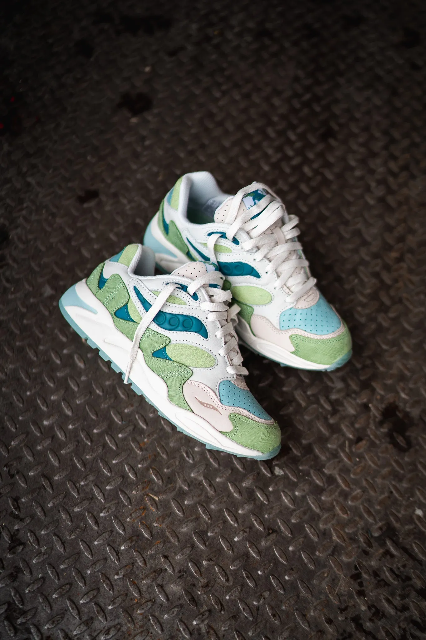 Pastel birthday party Mens Saucony Grid Shadow 2 (Green/Tan)