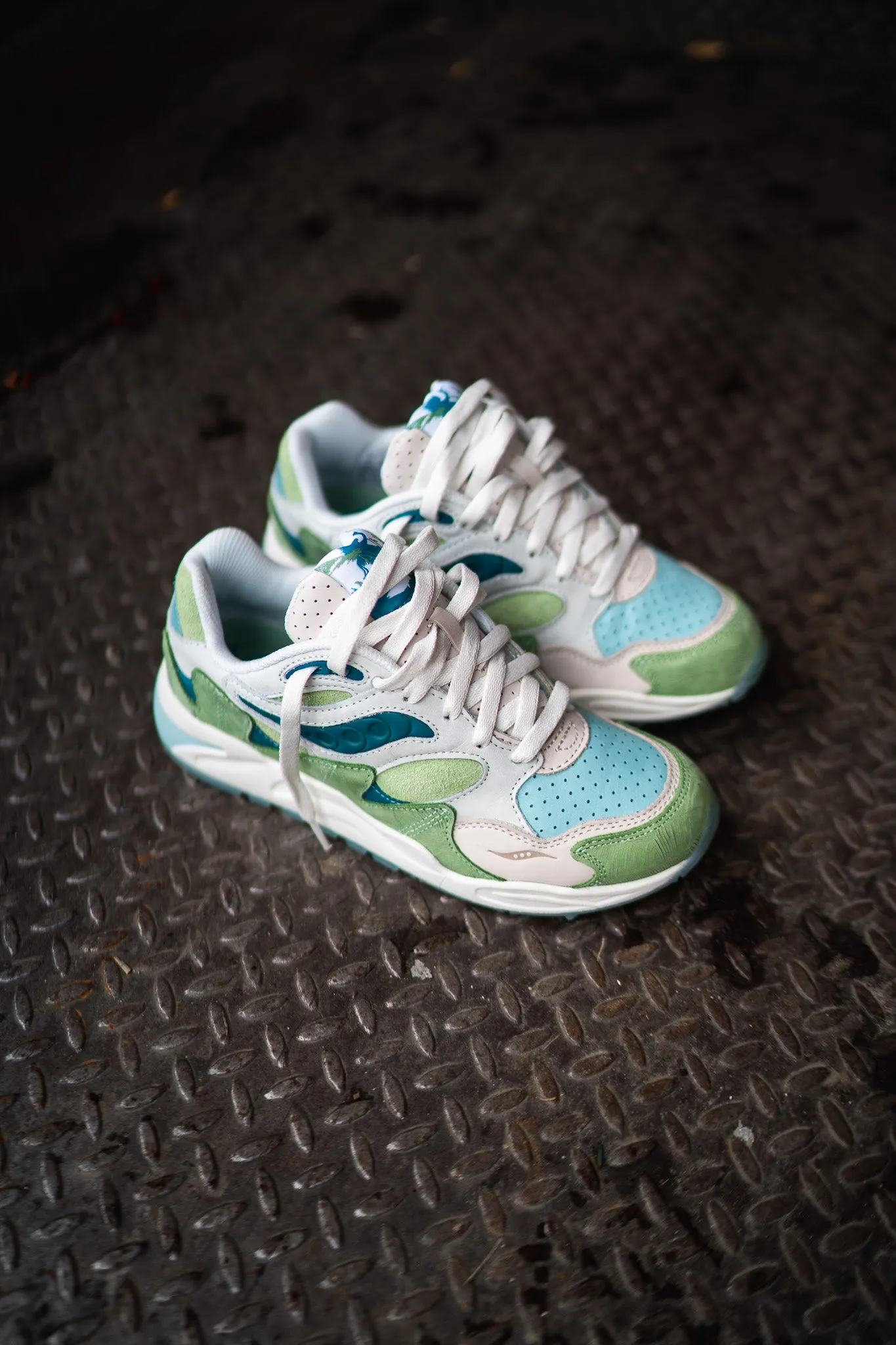 park midsole Mens Saucony Grid Shadow 2 (Green/Tan)