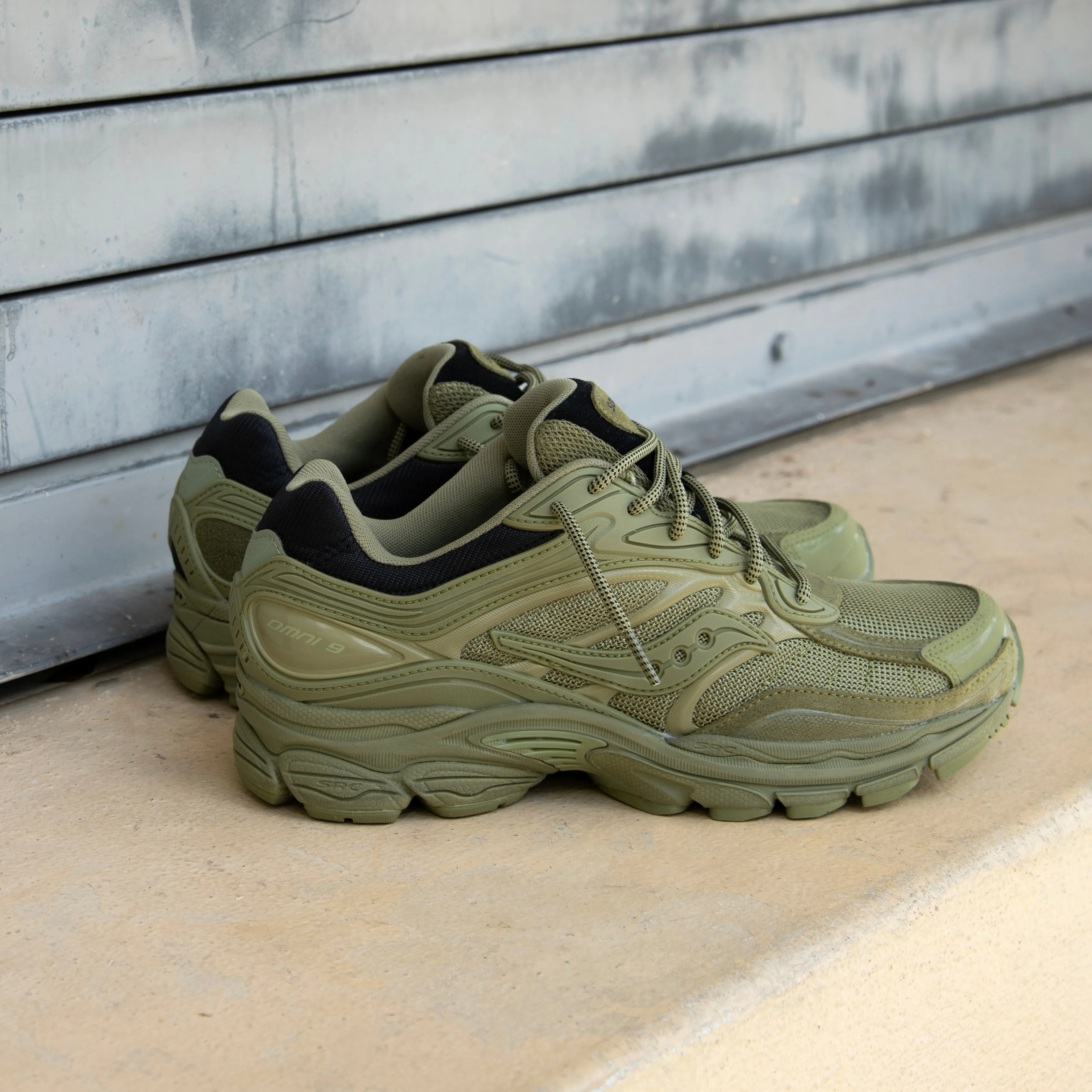 Structured silhouette least running Mens Saucony ProGrid Omni 9 (Green/Vert)