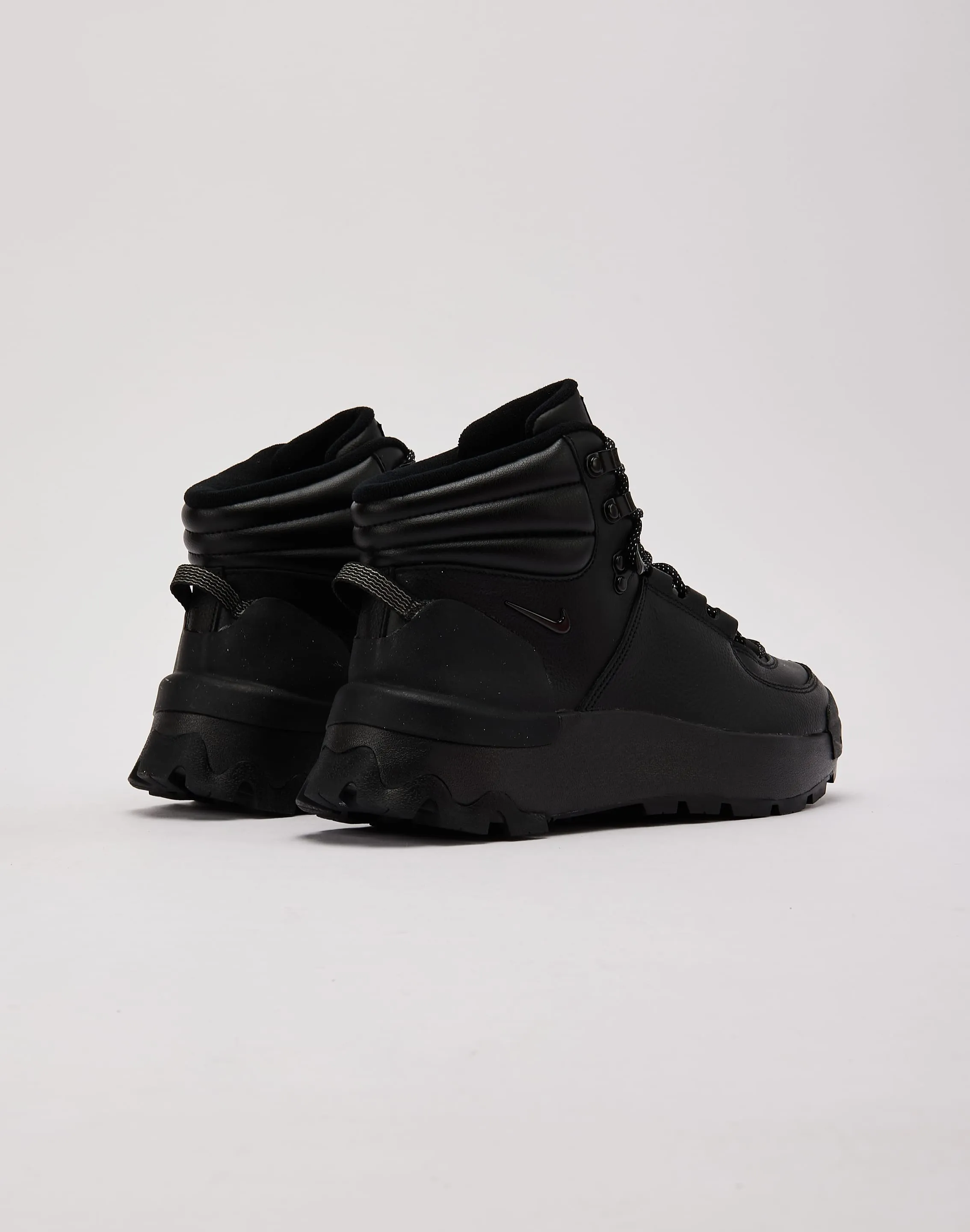 Flexible Performance Short Walks Nike City Classic Premium Waterproof Boots