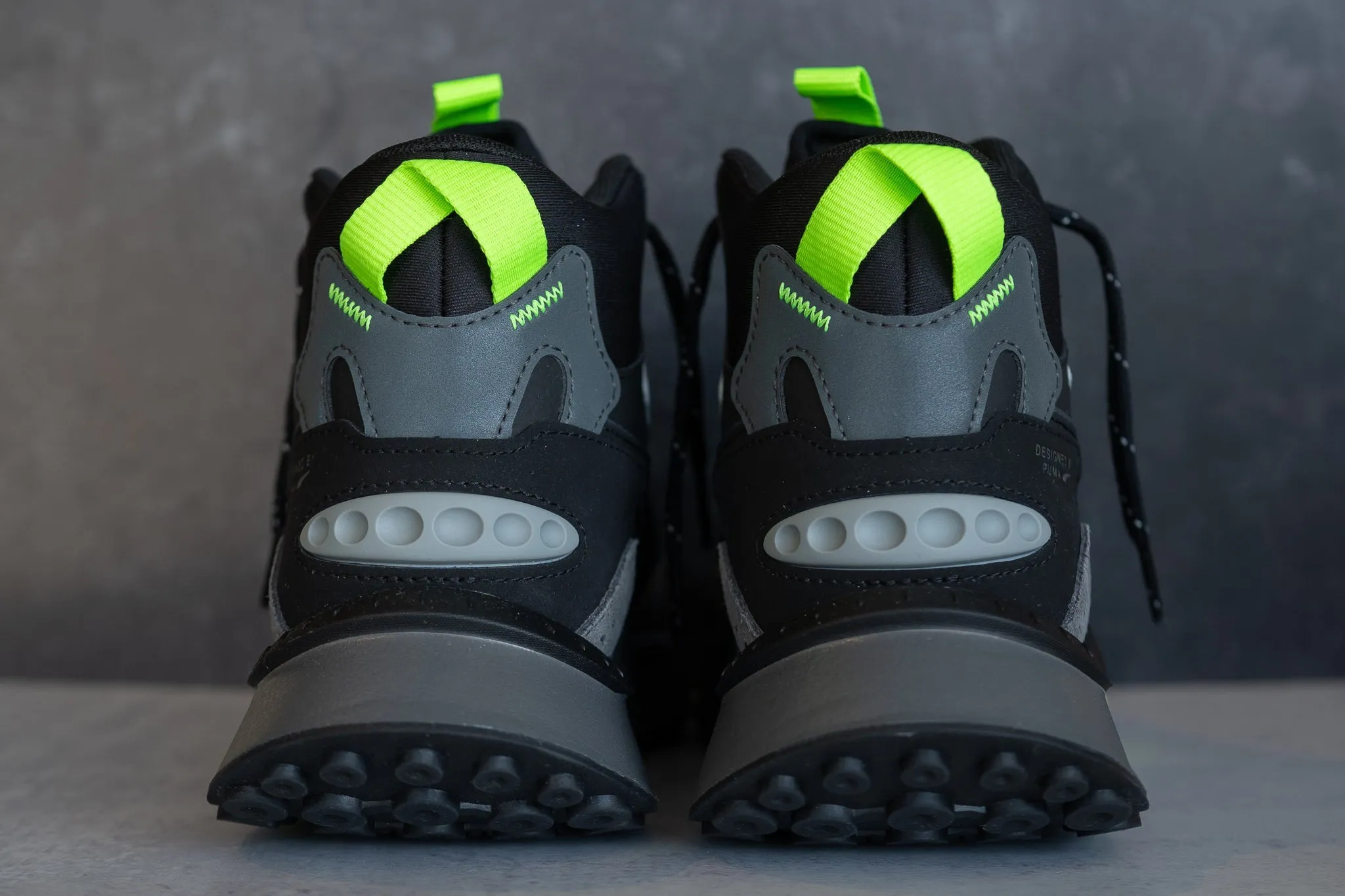 waterproof user Puma Wild Rider Mid WS (Puma Black/Volt)