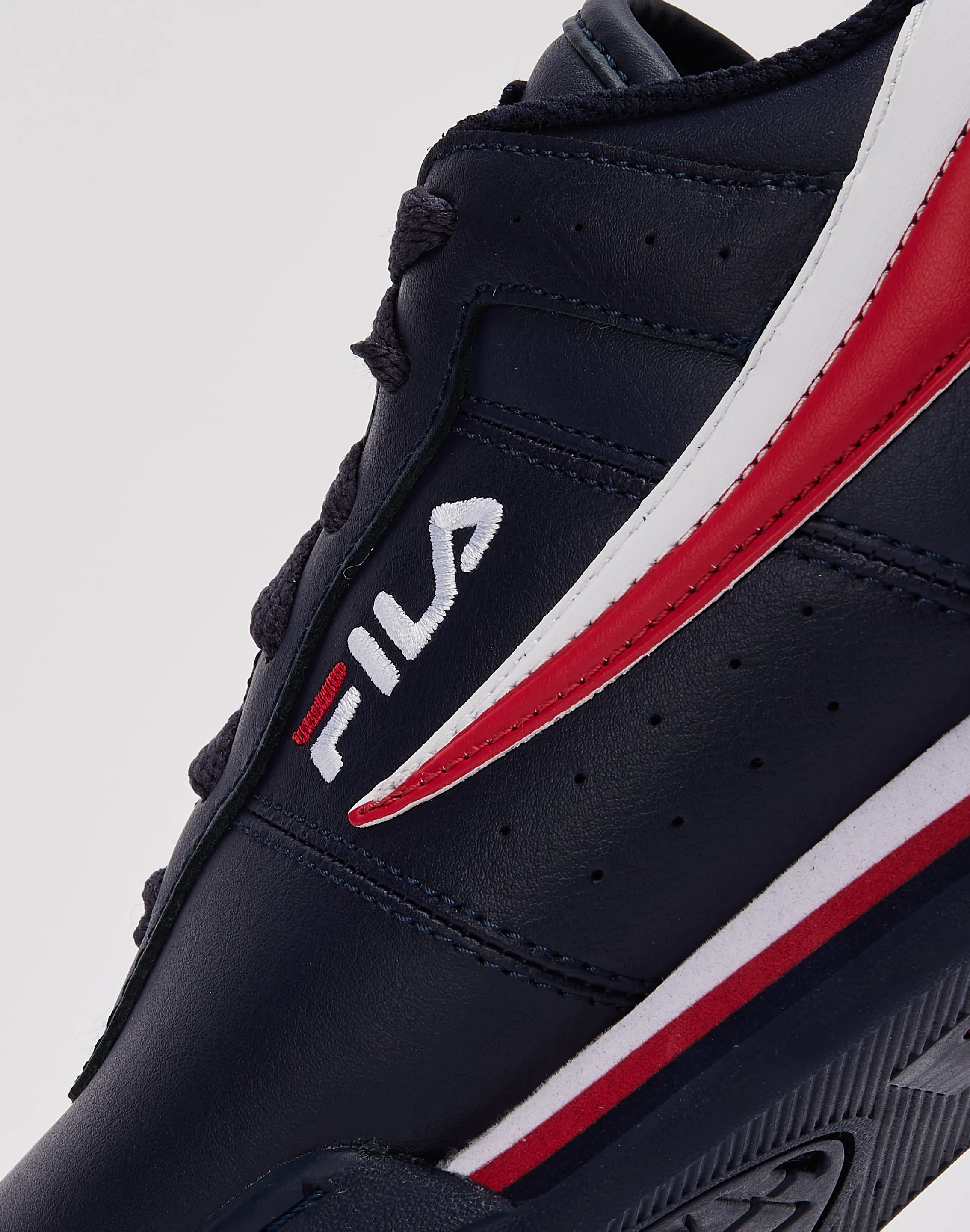 Fresh Look Well Built Fila Original Fitness