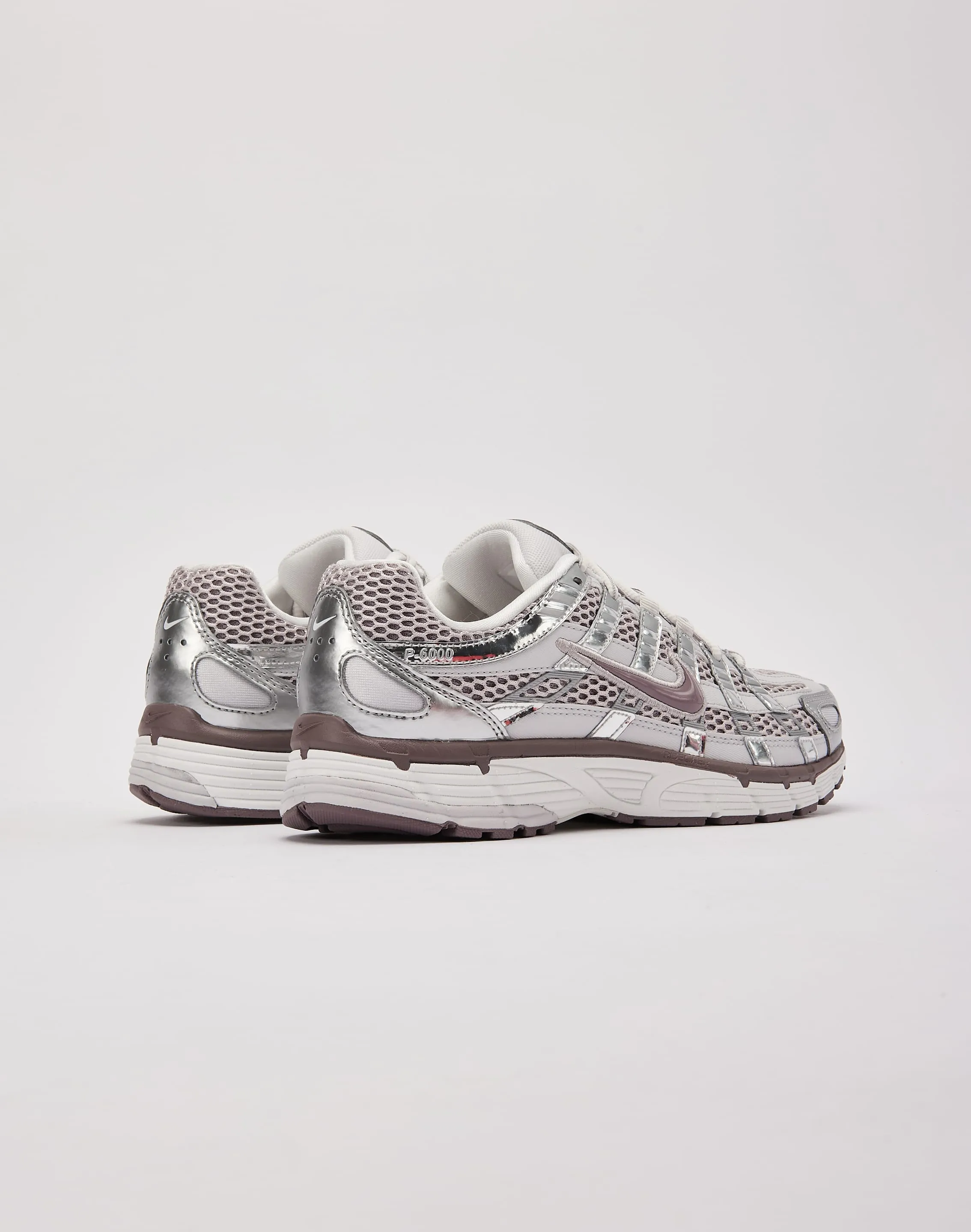 Nike P-6000 Hyper Compression Molding