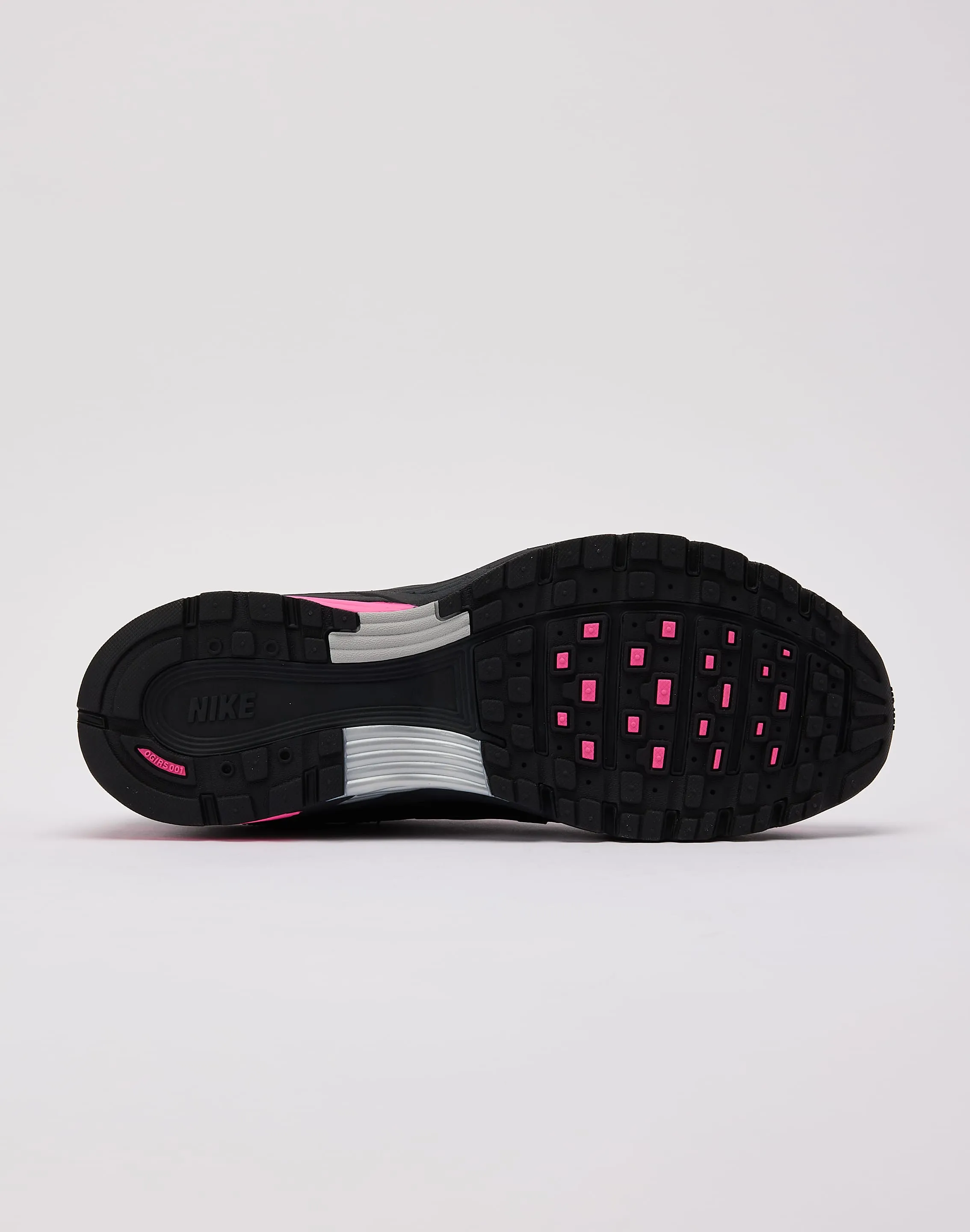 Comfortable ankle Nike P-6000