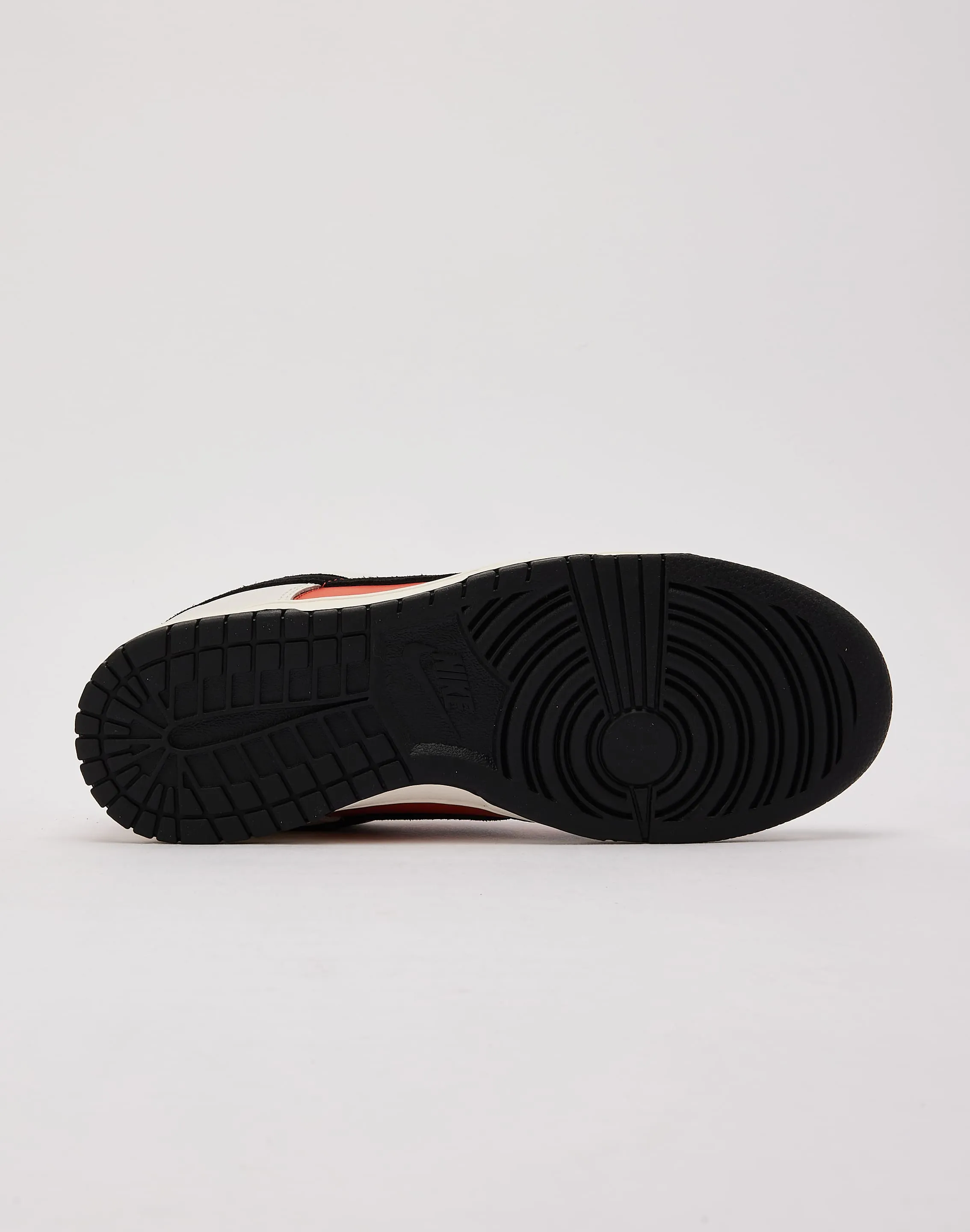 Flexible Comfort Shoes. Nike Dunk Low Retro