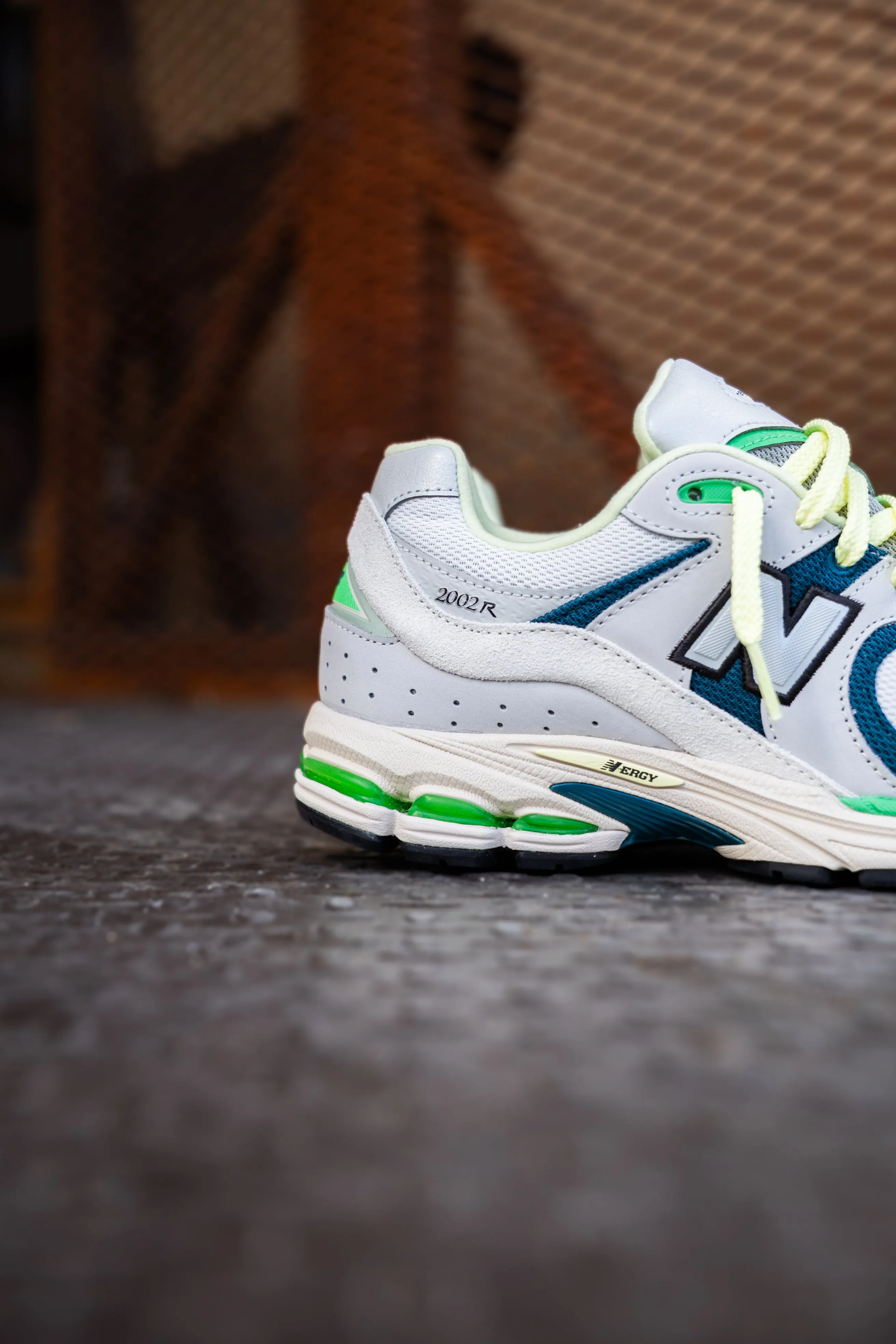 Mens New Balance 2002R XLD (Green Apple/Limelight) - U2002RTA Classic