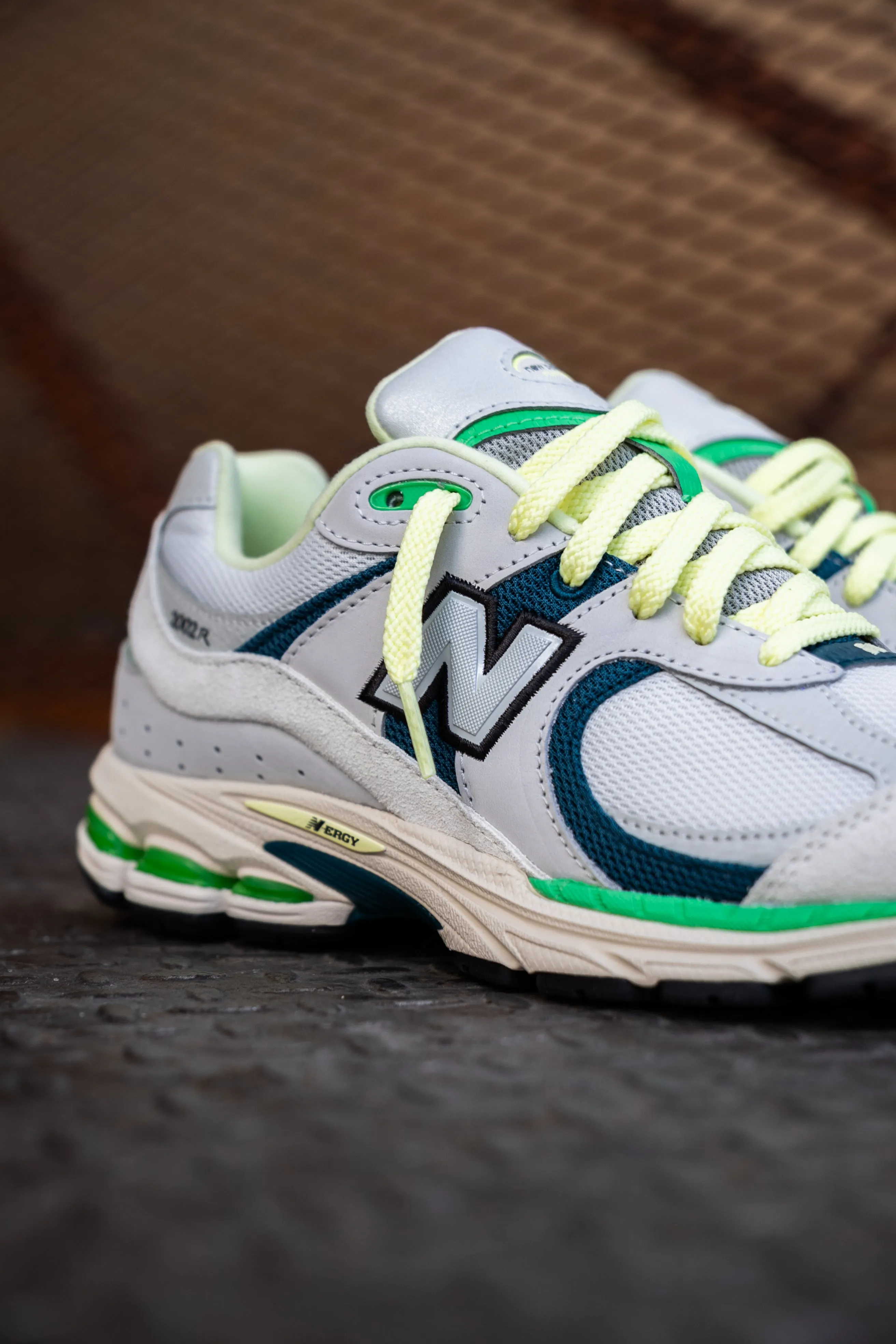 Mens New Balance 2002R XLD (Green Apple/Limelight) - U2002RTA Elastic All-Day Cushioning