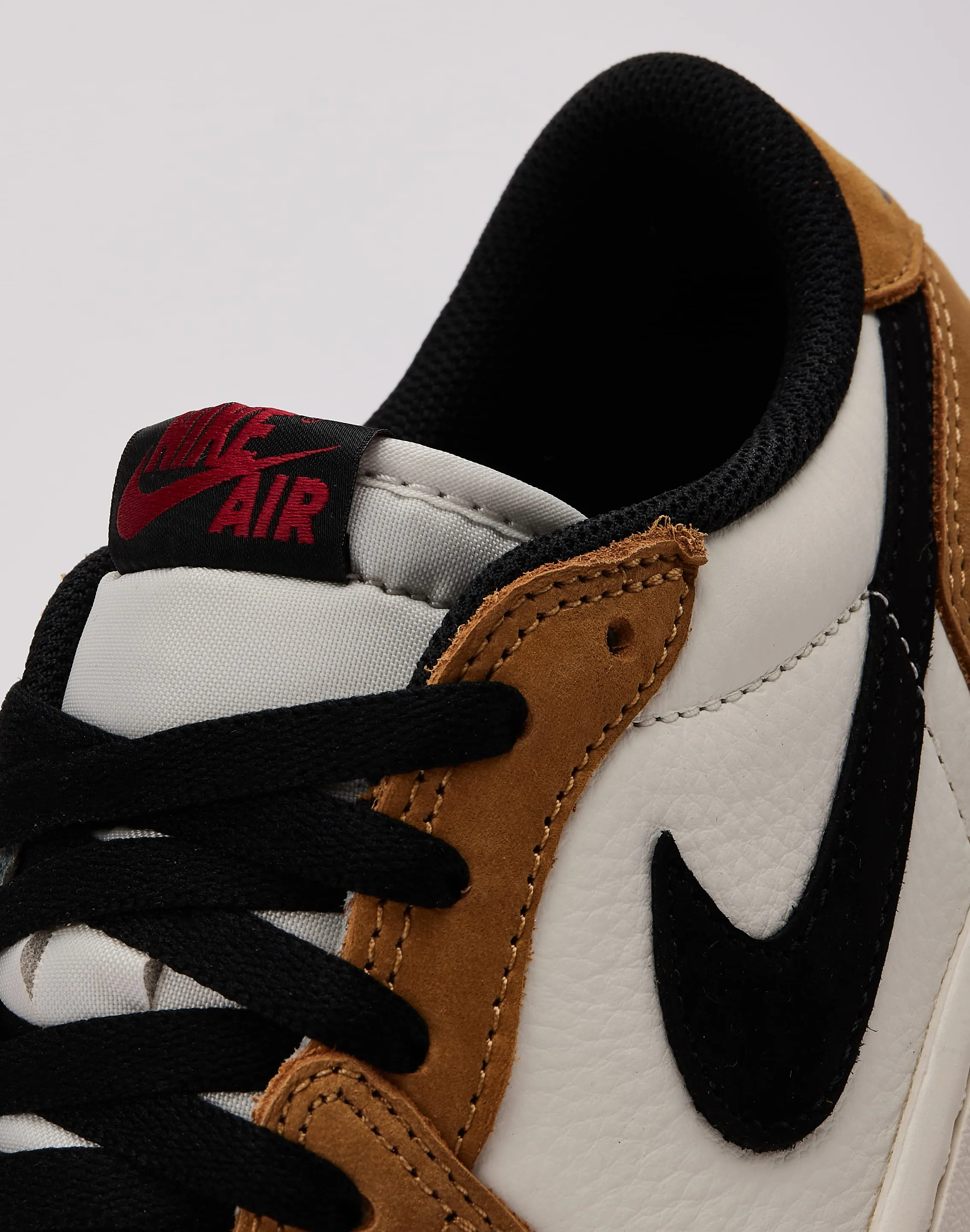 Jordan Air Jordan 1 Low 'Rookie Of The Year' Walk Comfortably