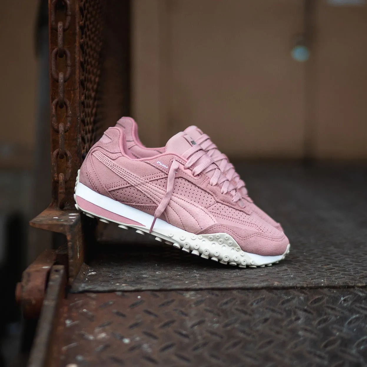 Move Bold Daily Essential Women Puma Blacktop Rider (Future Pink/Alpine Snow)