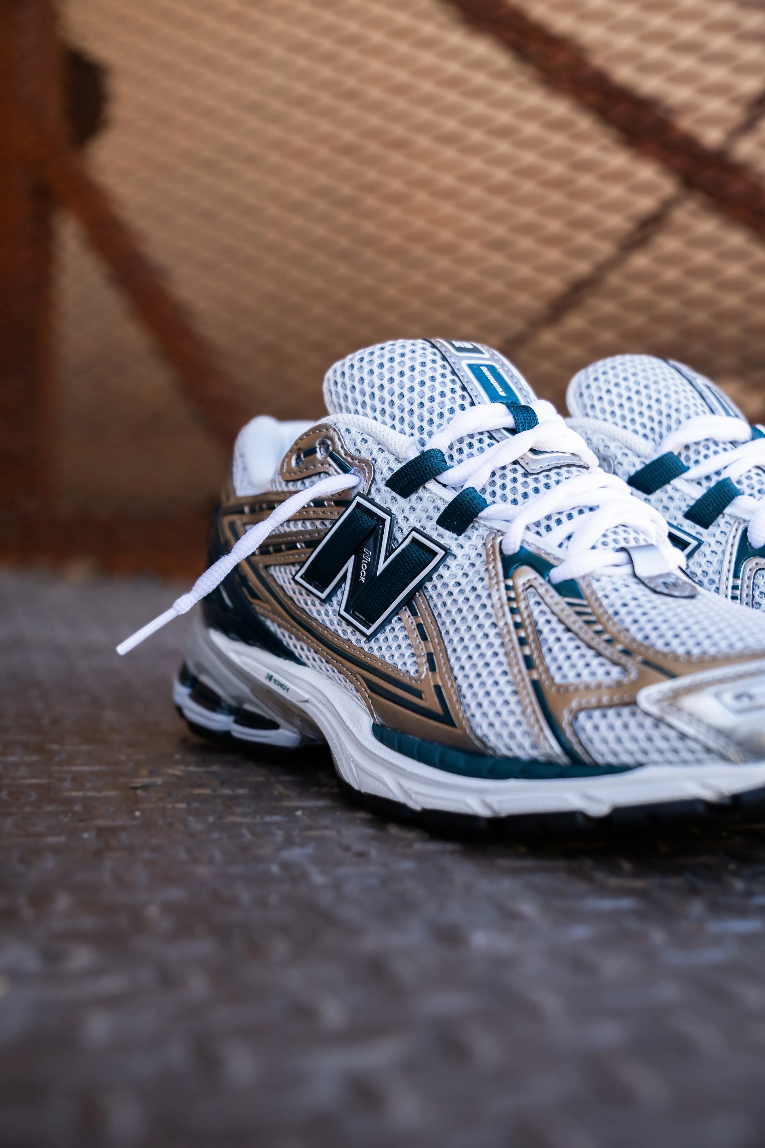 swimmers - specific functions Mens New Balance 1906R (Metallic Silver/Deep Ocean) - U1906RCE