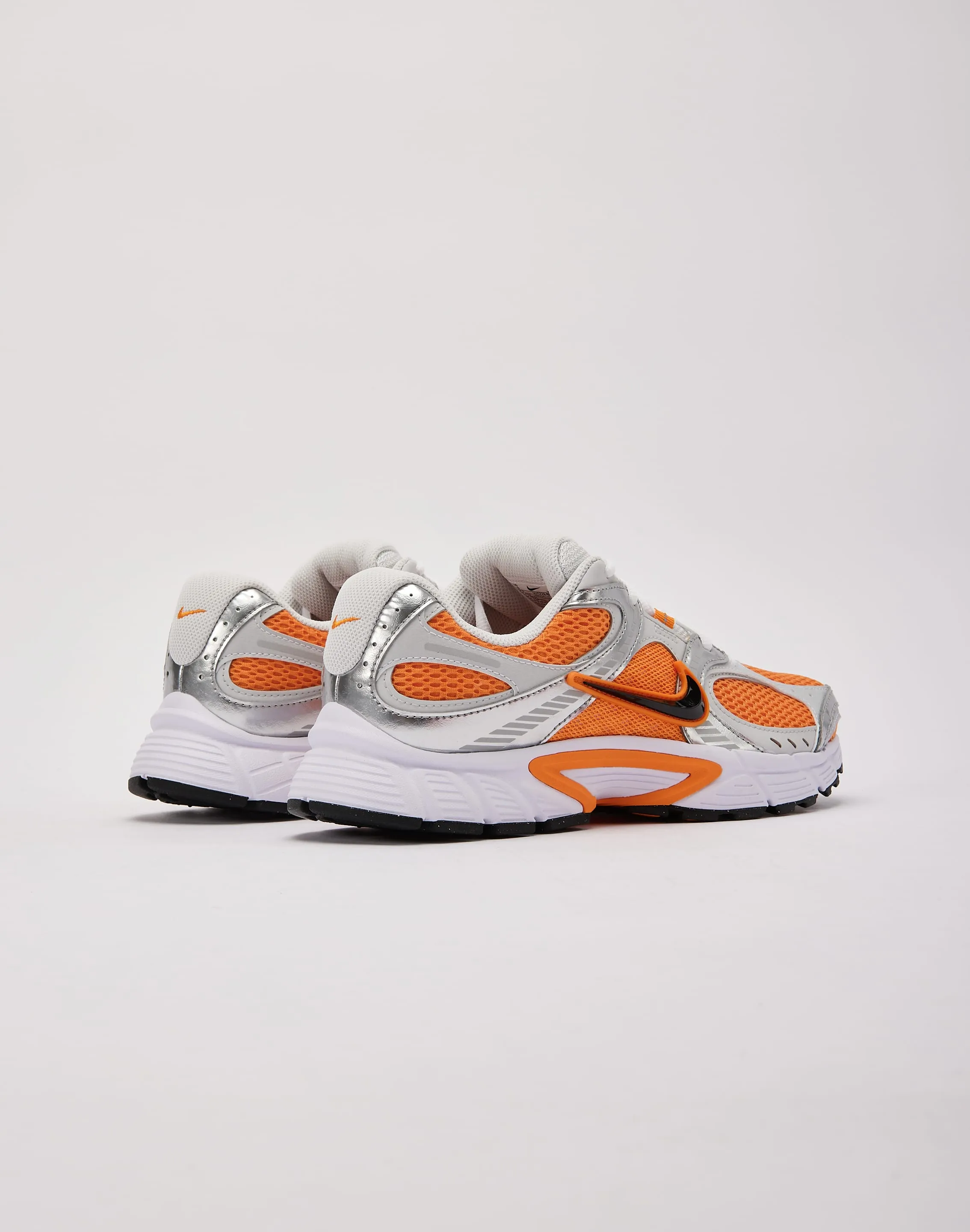 Nike V5 RNR Flex Technology