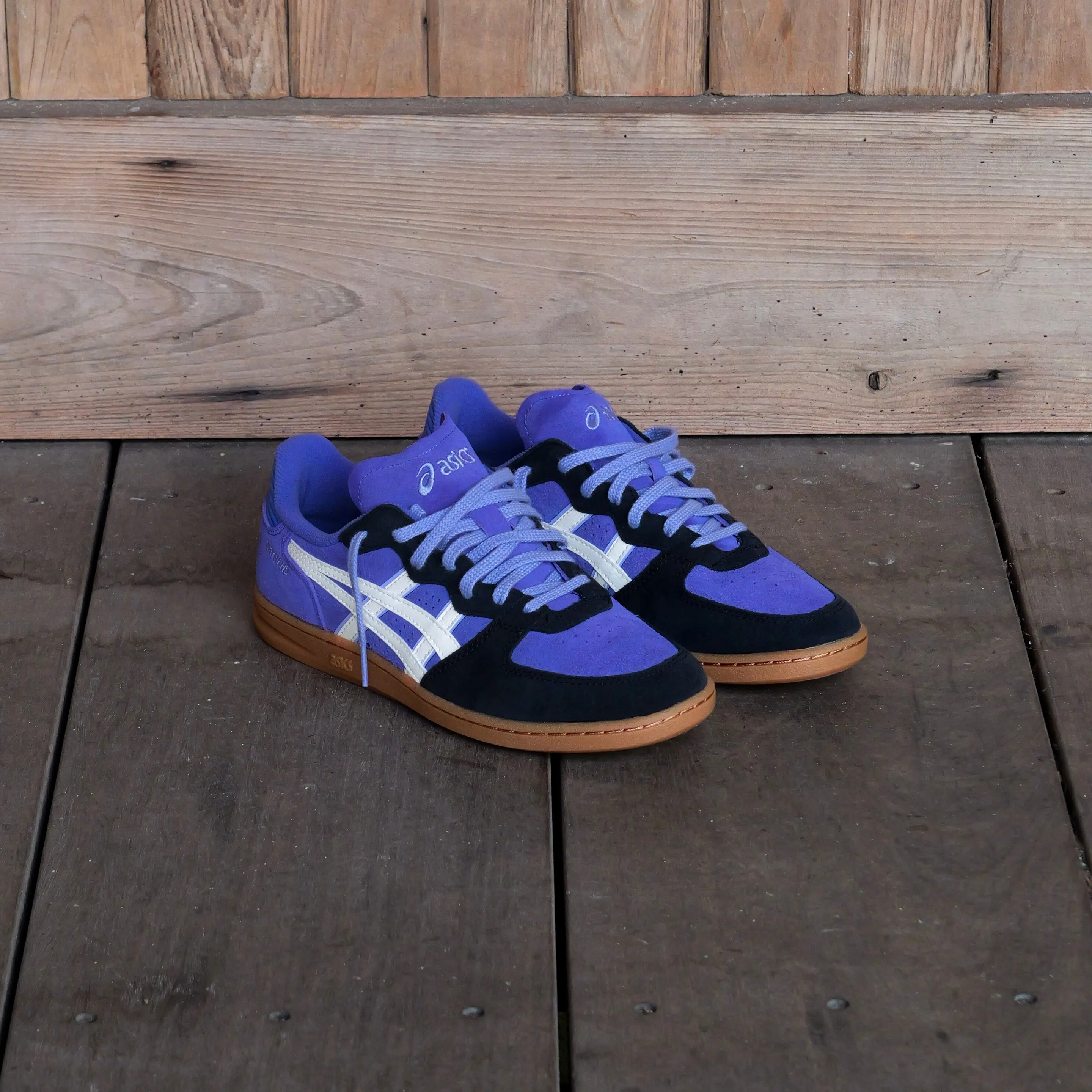 pool - specific features Wide Mens Asics Skyhand OG (Blue Violet/Cream)