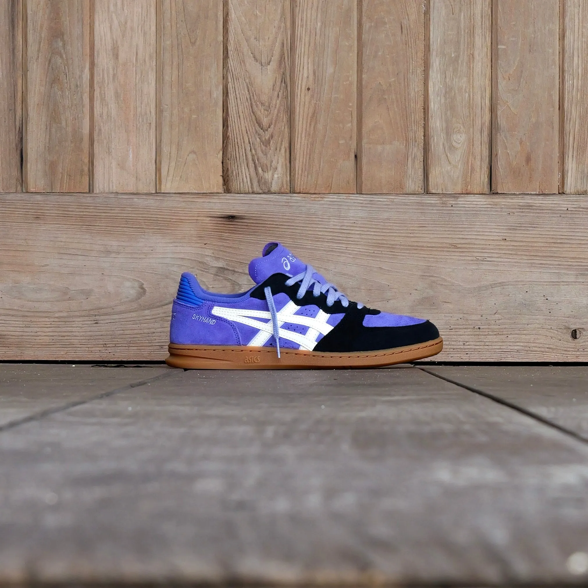 Mens Asics Skyhand OG (Blue Violet/Cream) Shock-absorbent flexibility