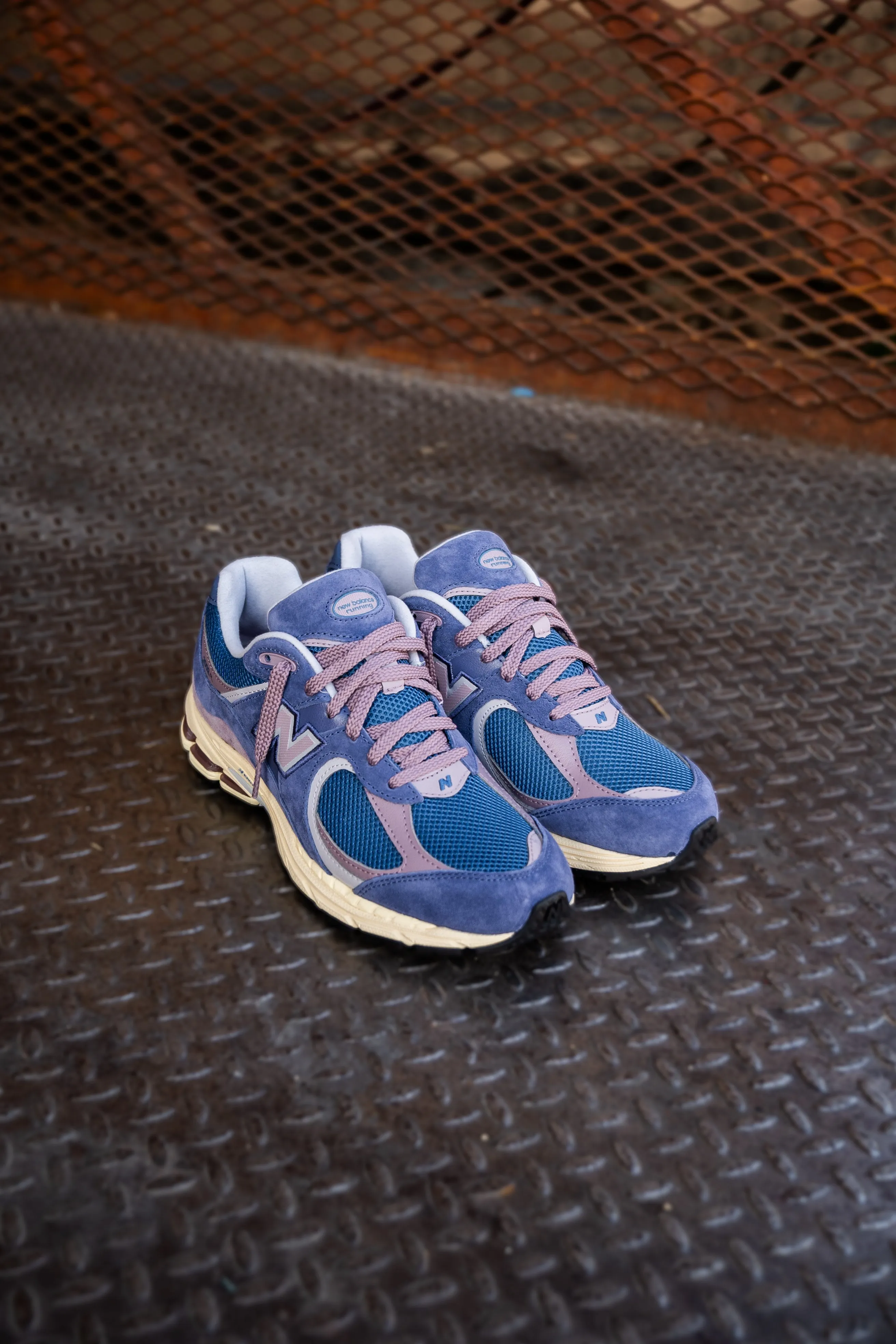 Mens New Balance 2002R (Blue/Purple) - U2002RPA Tailored durability triathletes