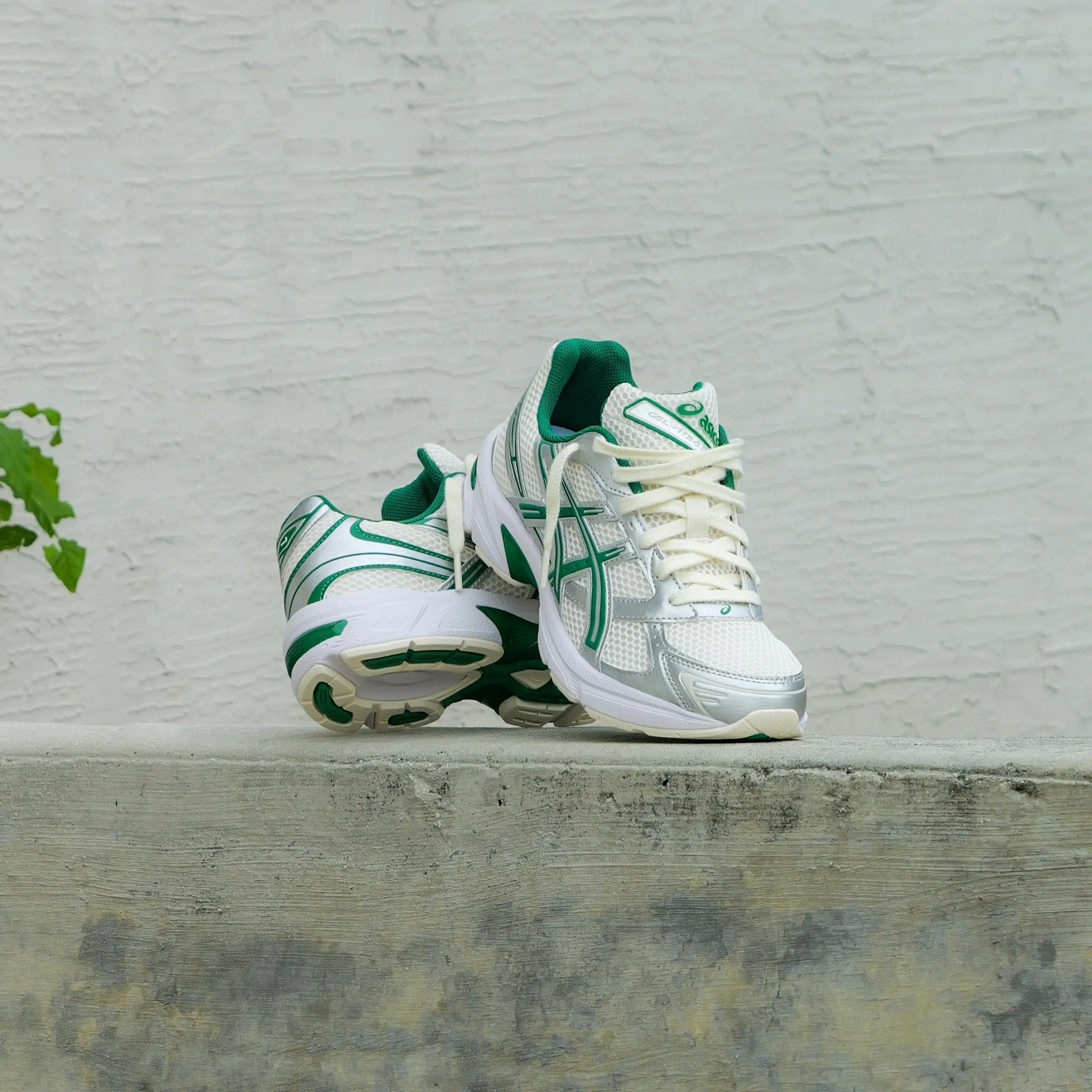 Mens Asics Gel-1130 (Cream/Kale) kids' medium