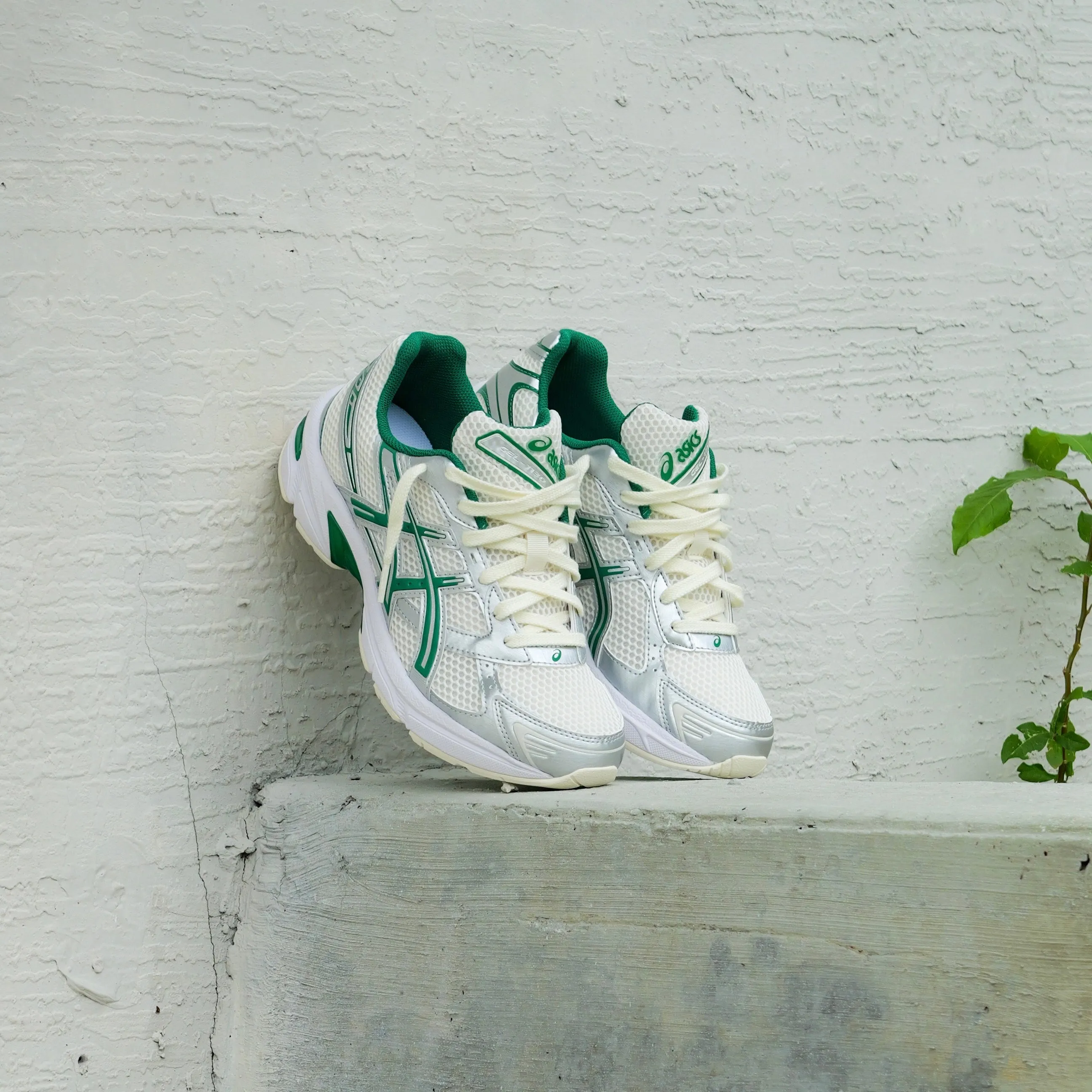Mens Asics Gel-1130 (Cream/Kale) zipper medium - quality