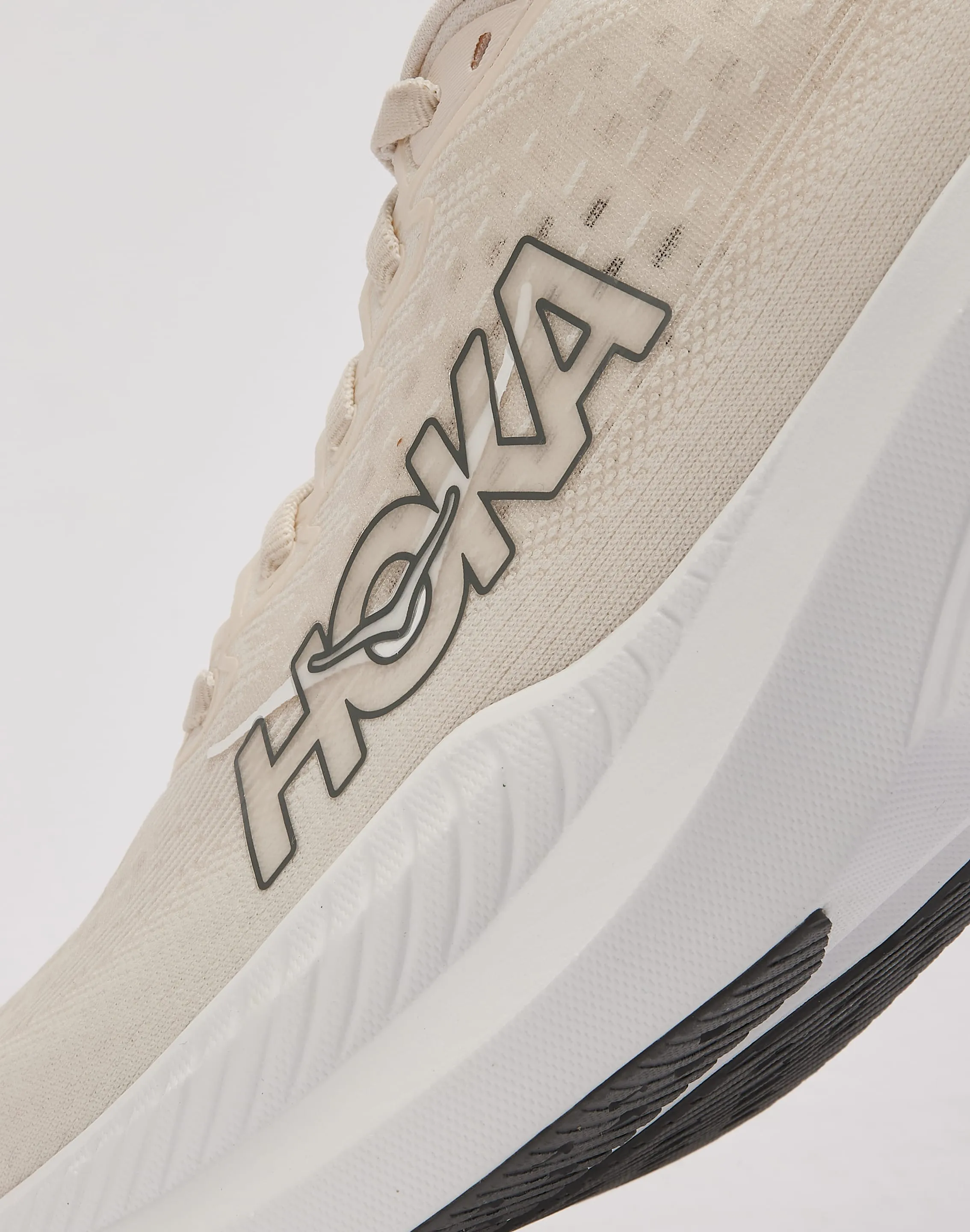 HOKA Mach 6 Sneaker Cleaner