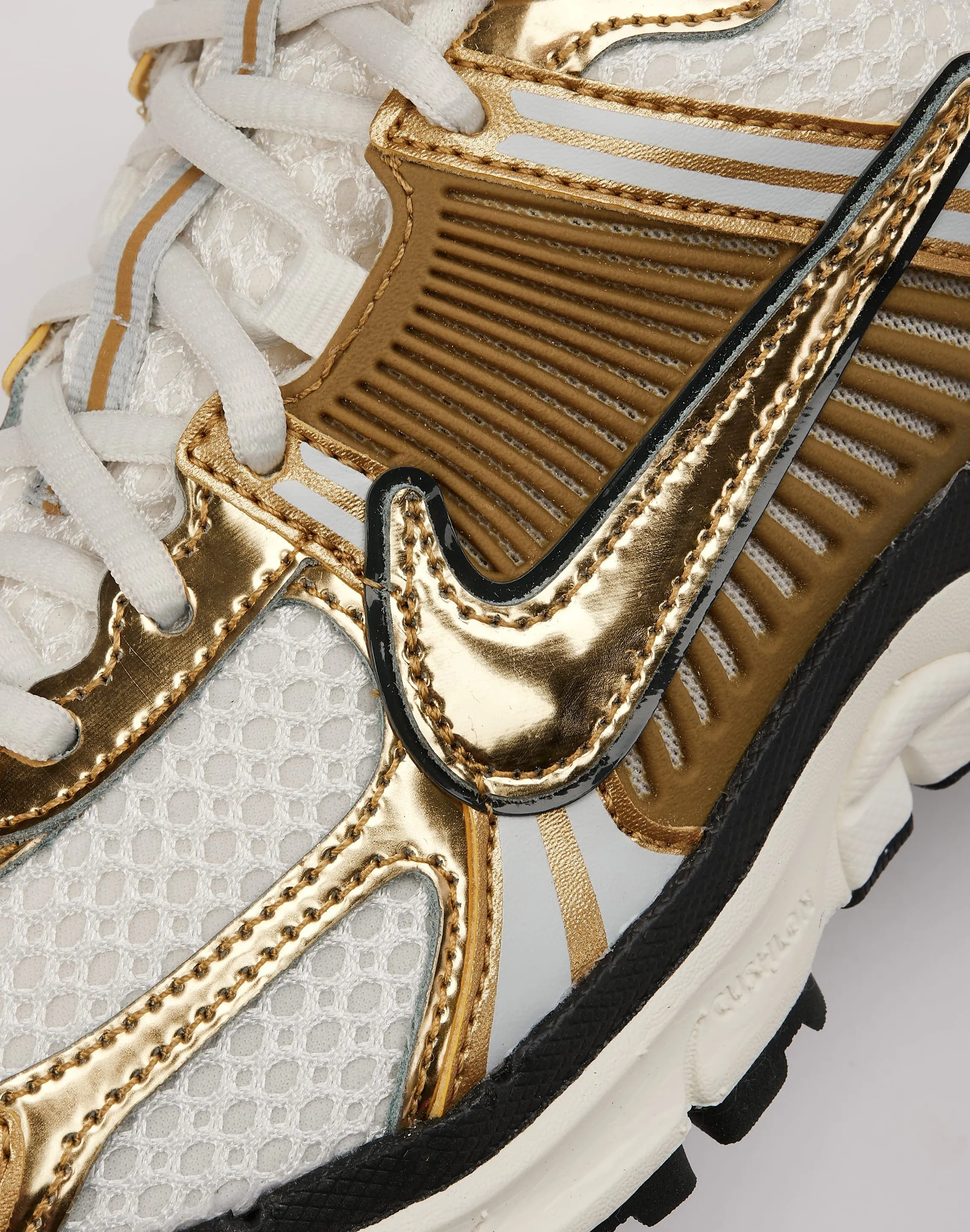 Arch support Reinforced Lace Holes Nike Zoom Vomero 5