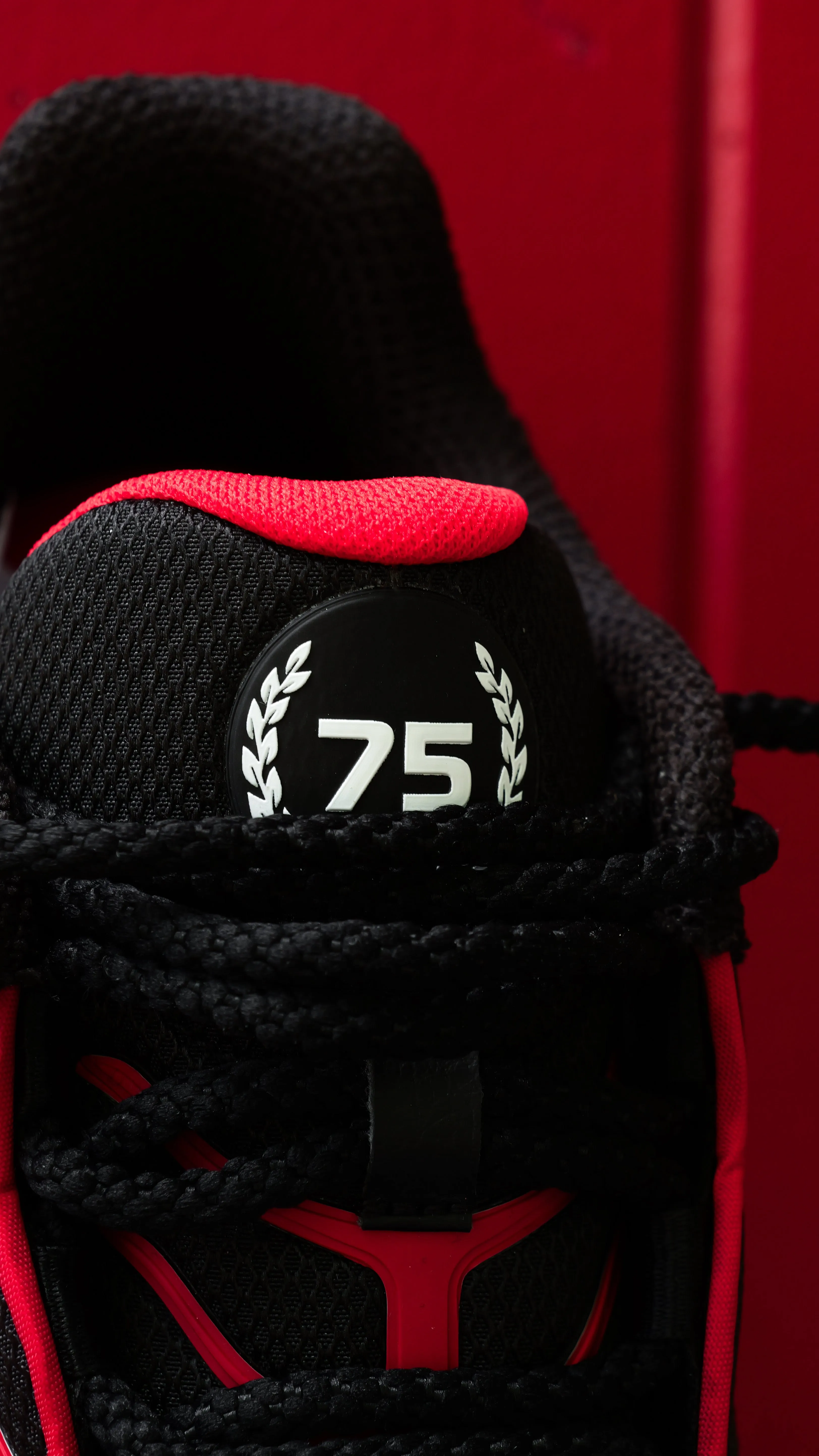 college Ultra-soft fit Mens Puma Inhale F1 75yrs (Puma Black/Pop Red)