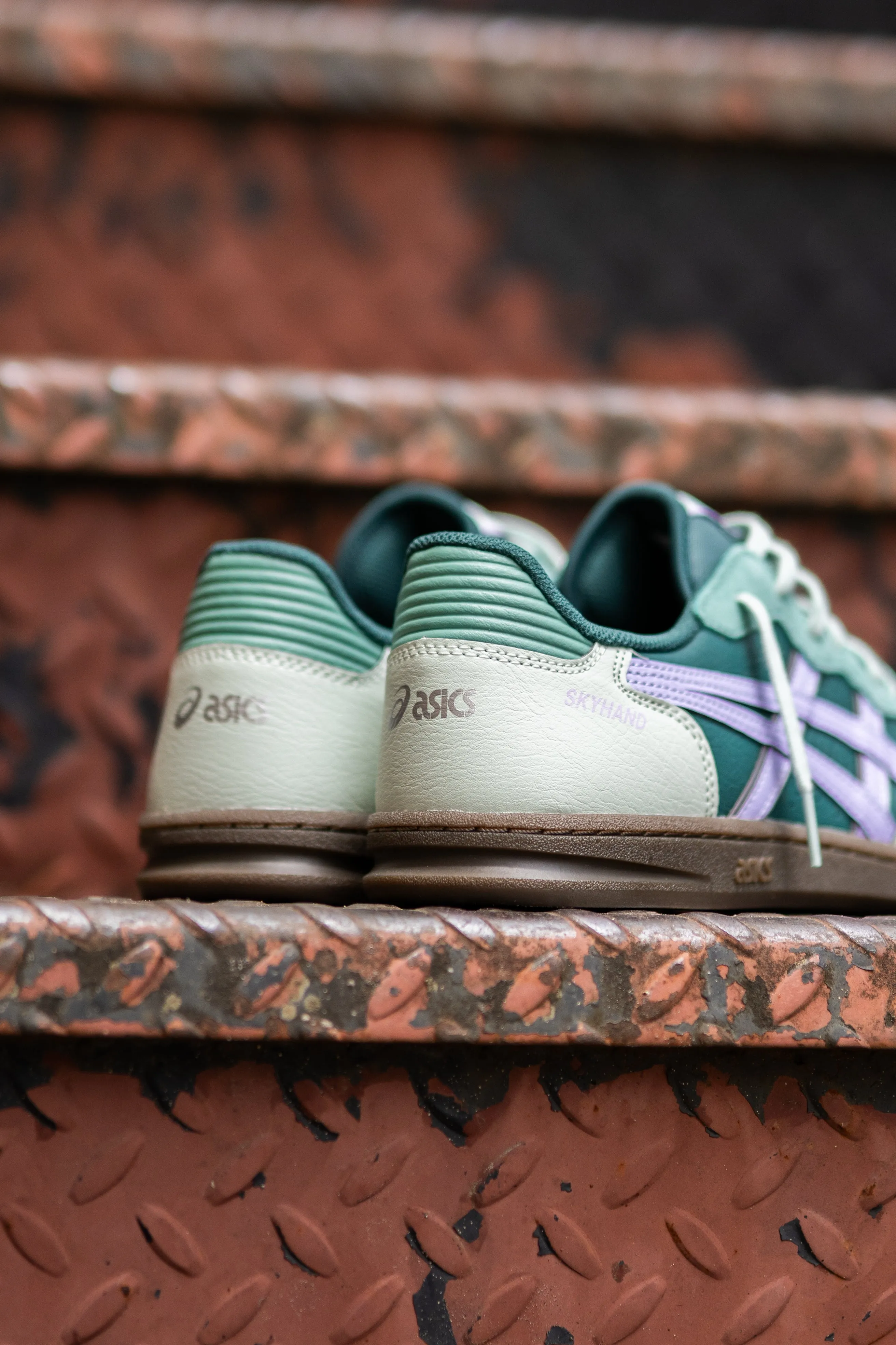 Men's Asics Skyhand OG (Dark Neptune/Violet Light) Retro-inspired performance