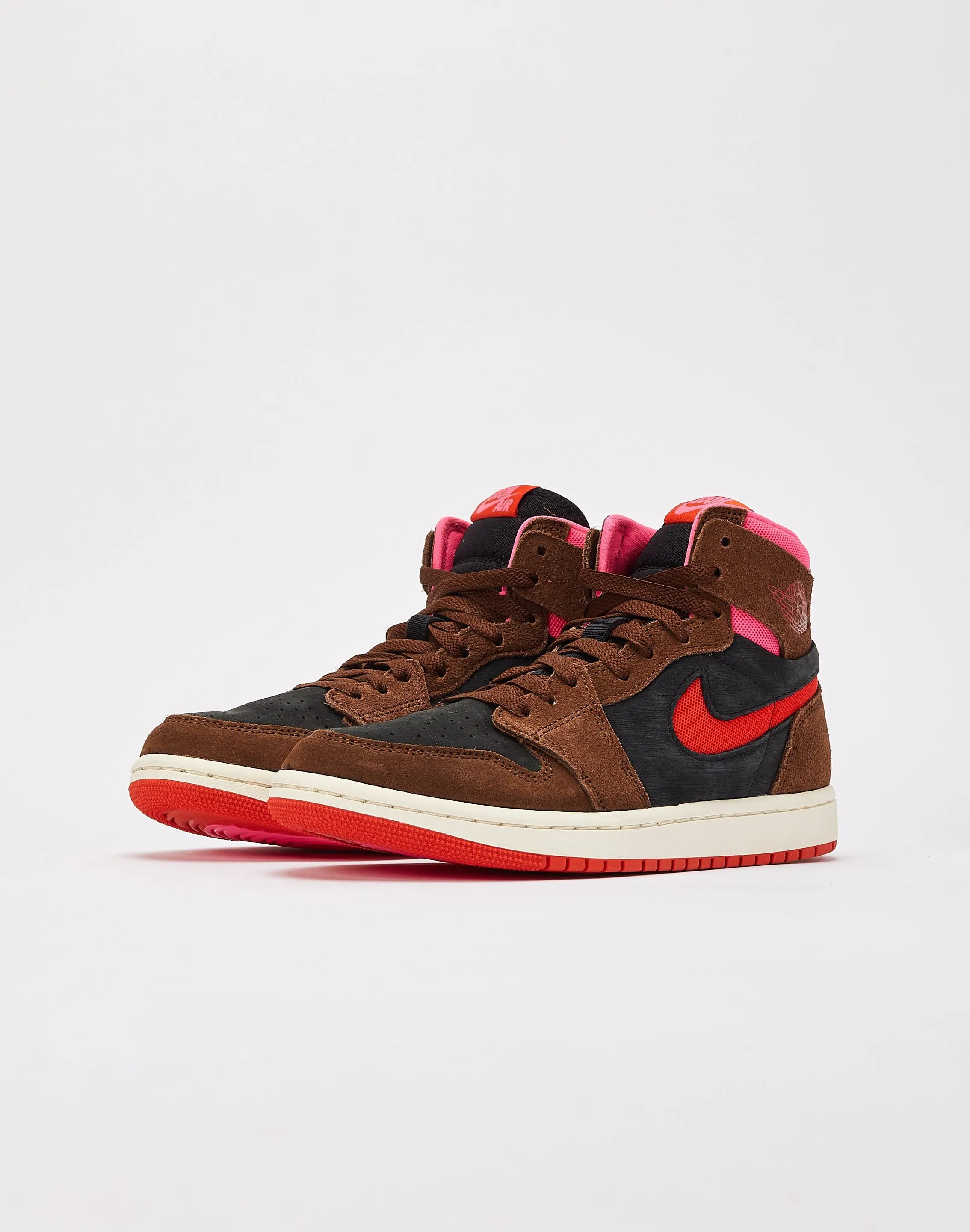 Jordan Air Jordan 1 High Zoom CMFT 2 Retro-inspired support Smooth Design
