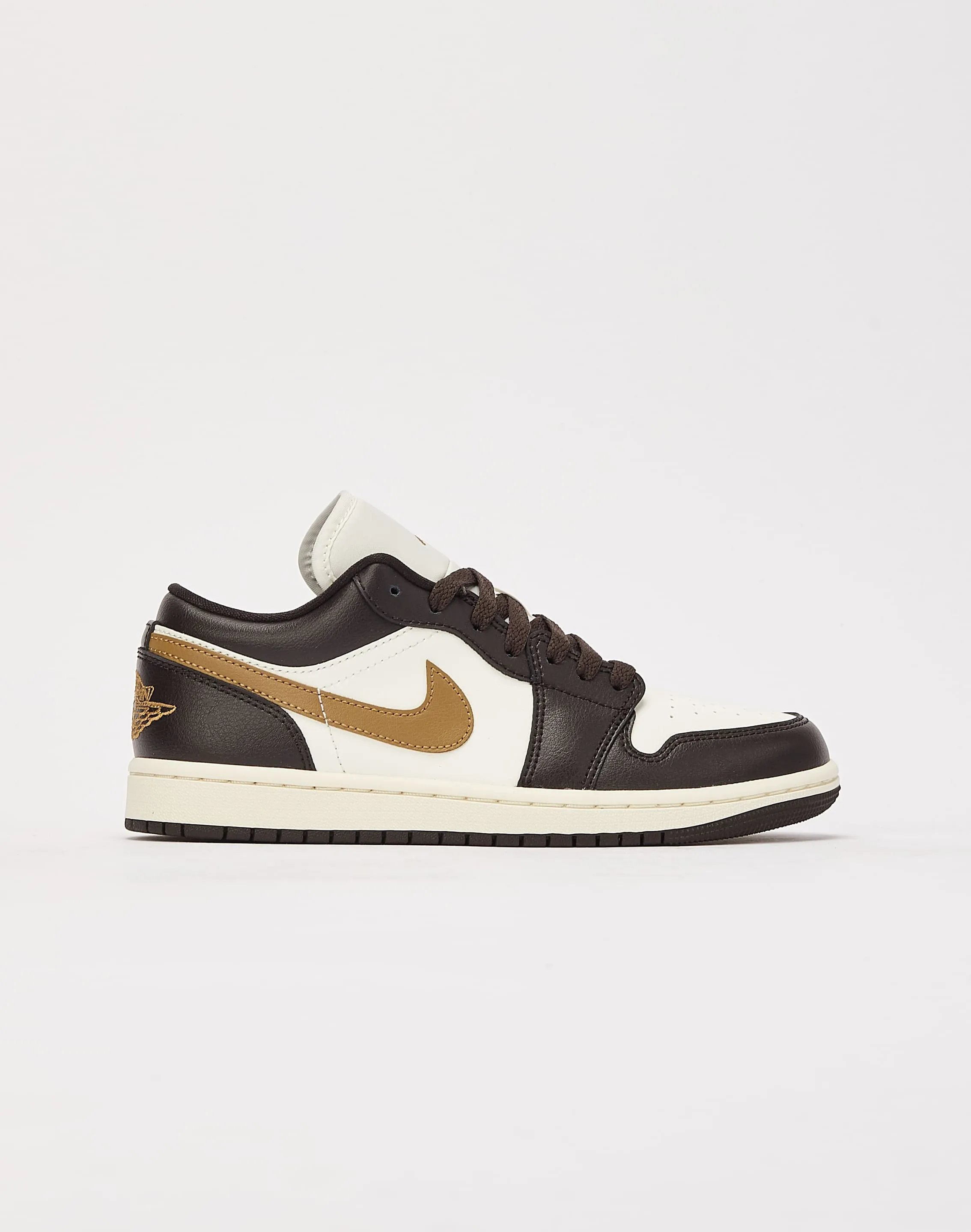 Jumping Support Jordan Air Jordan 1 Low