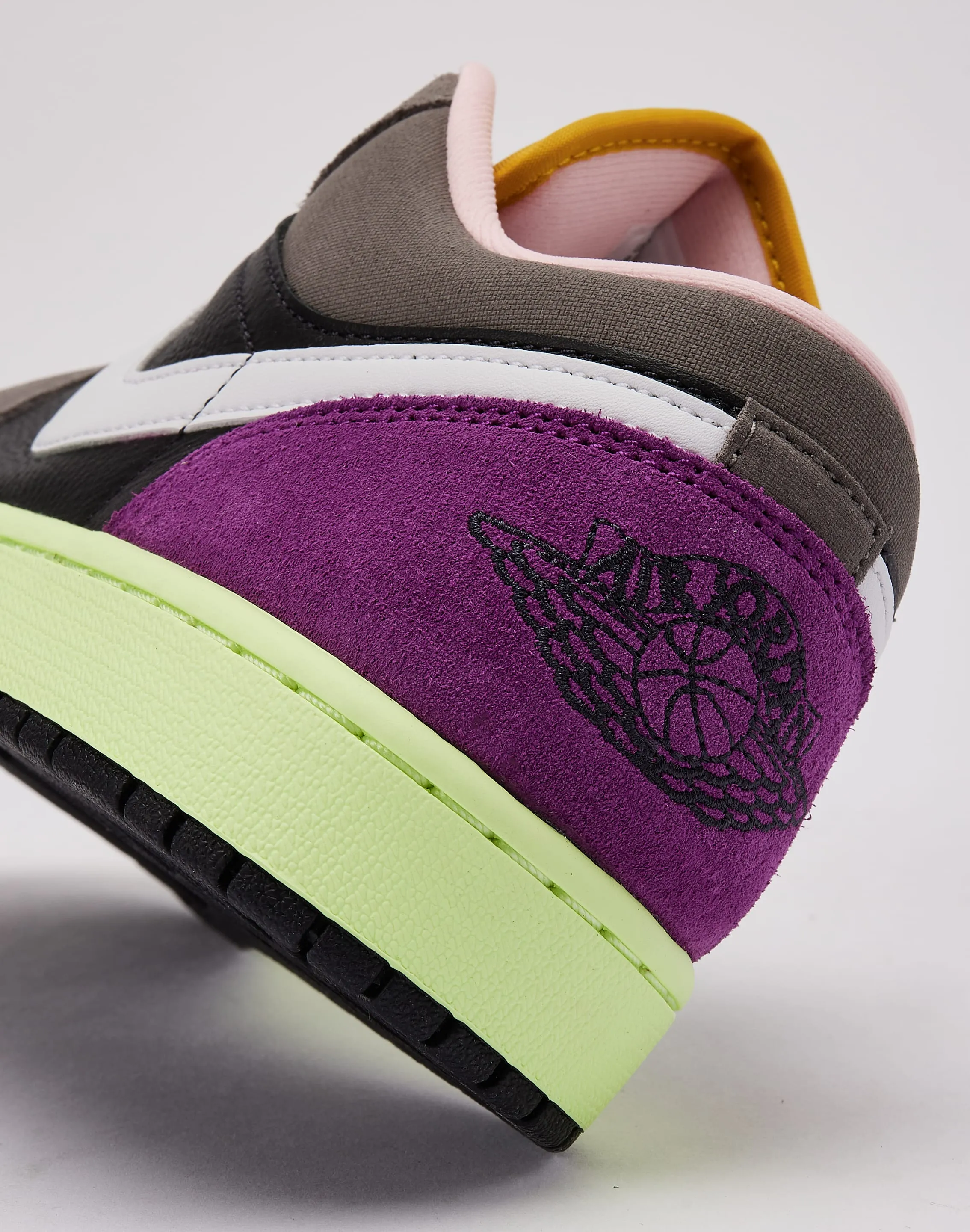 Jordan Air Jordan 1 Low SE Soft Arch On Duty