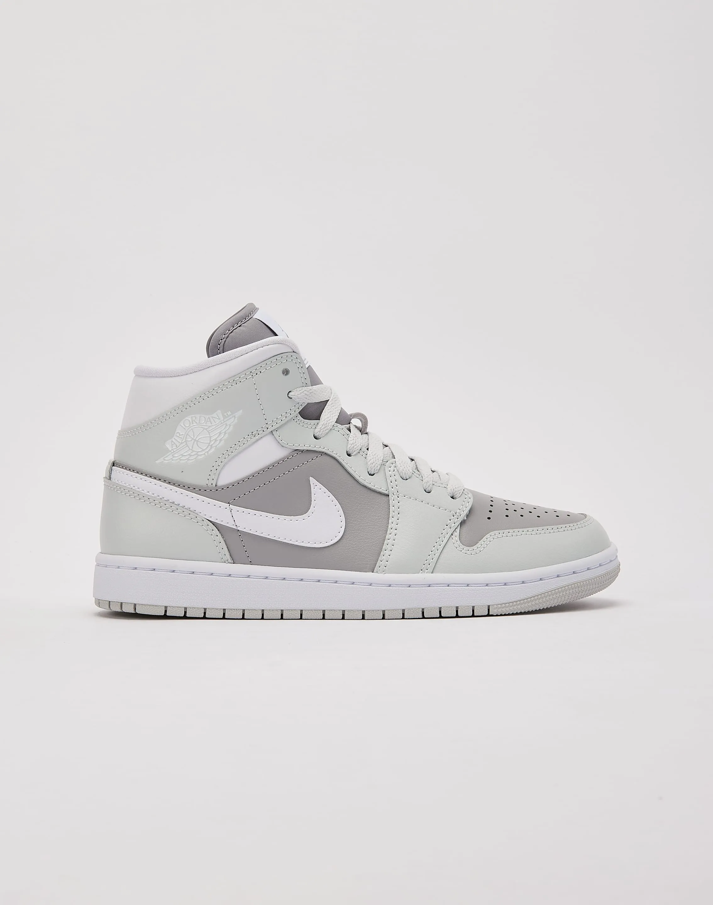 Rigidity to Flex Ratio Breathable Jordan Air Jordan 1 Mid