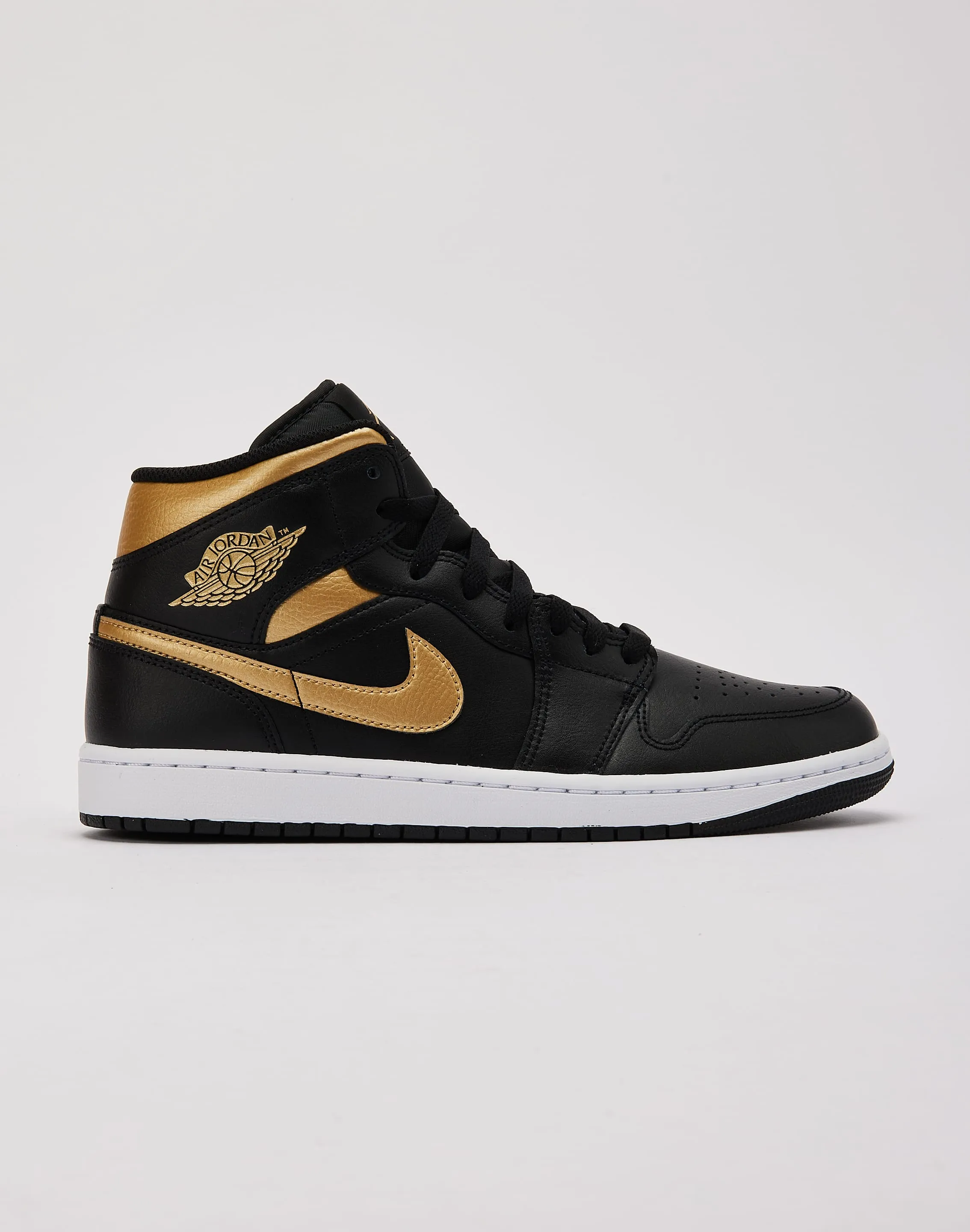 Road Fit Jordan Air Jordan 1 Mid