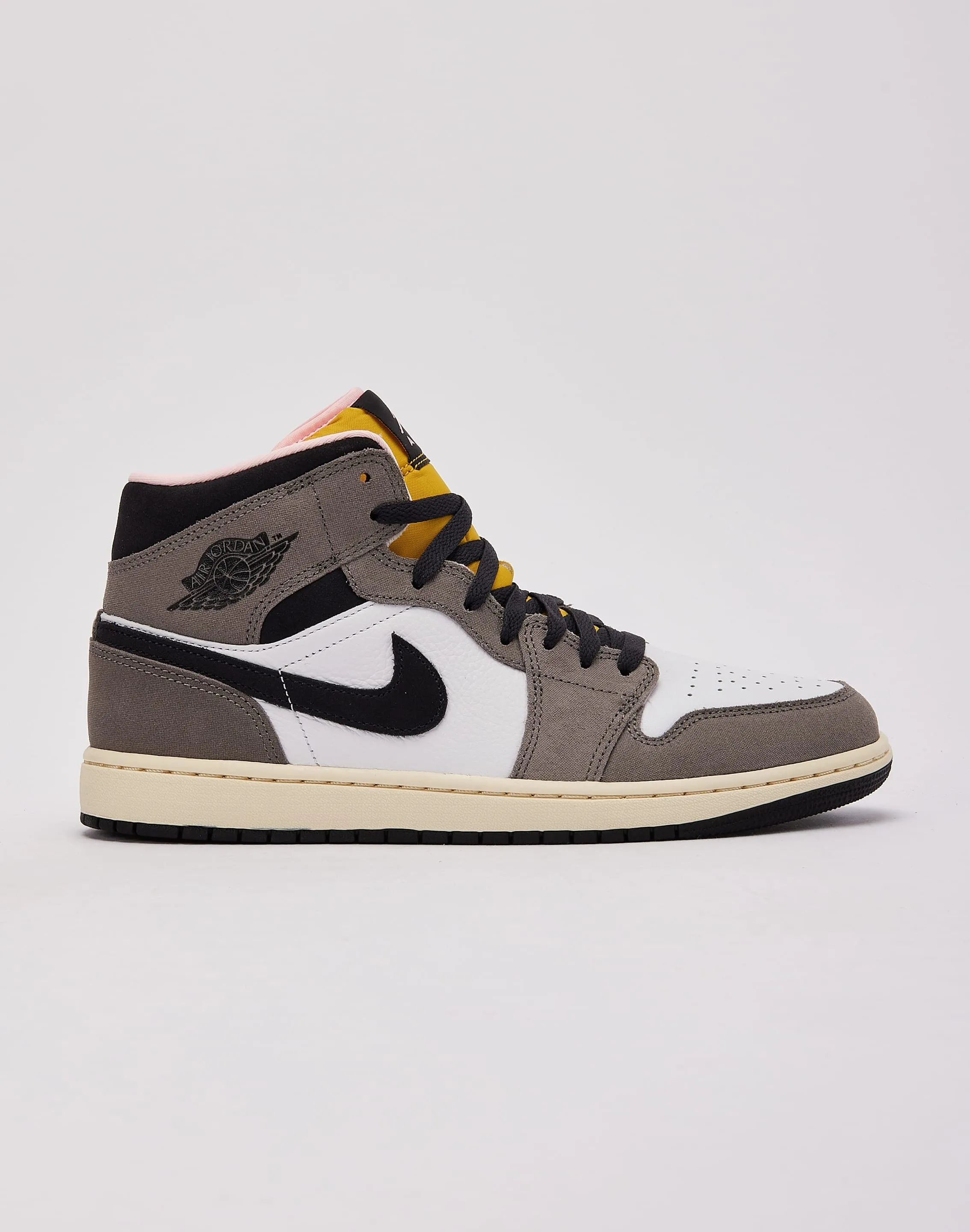 Jordan Air Jordan 1 Mid SE Race Walk Everyday Footwear