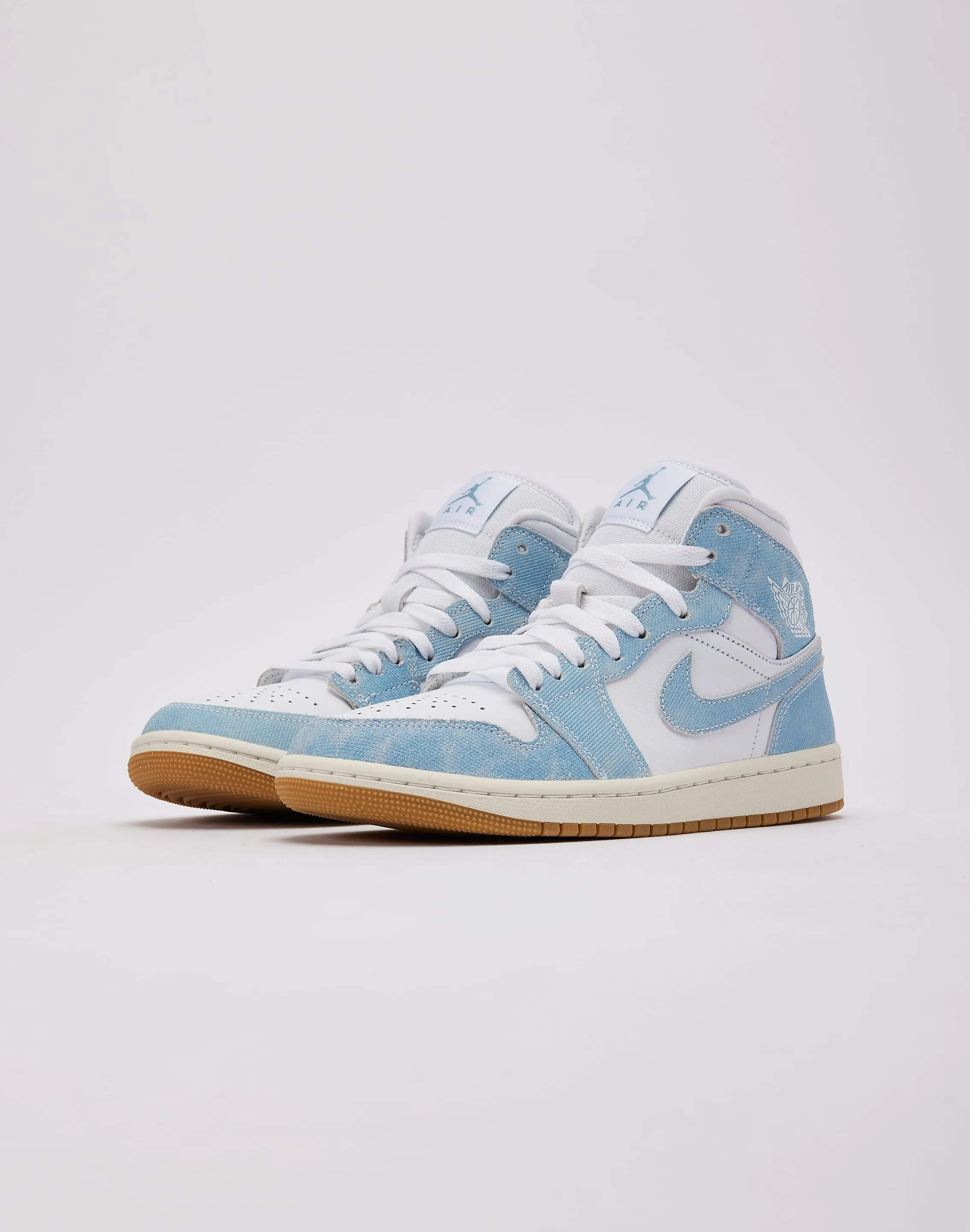 Jordan Air Jordan 1 Mid SE Seamless Knit Construction Professional Footwear