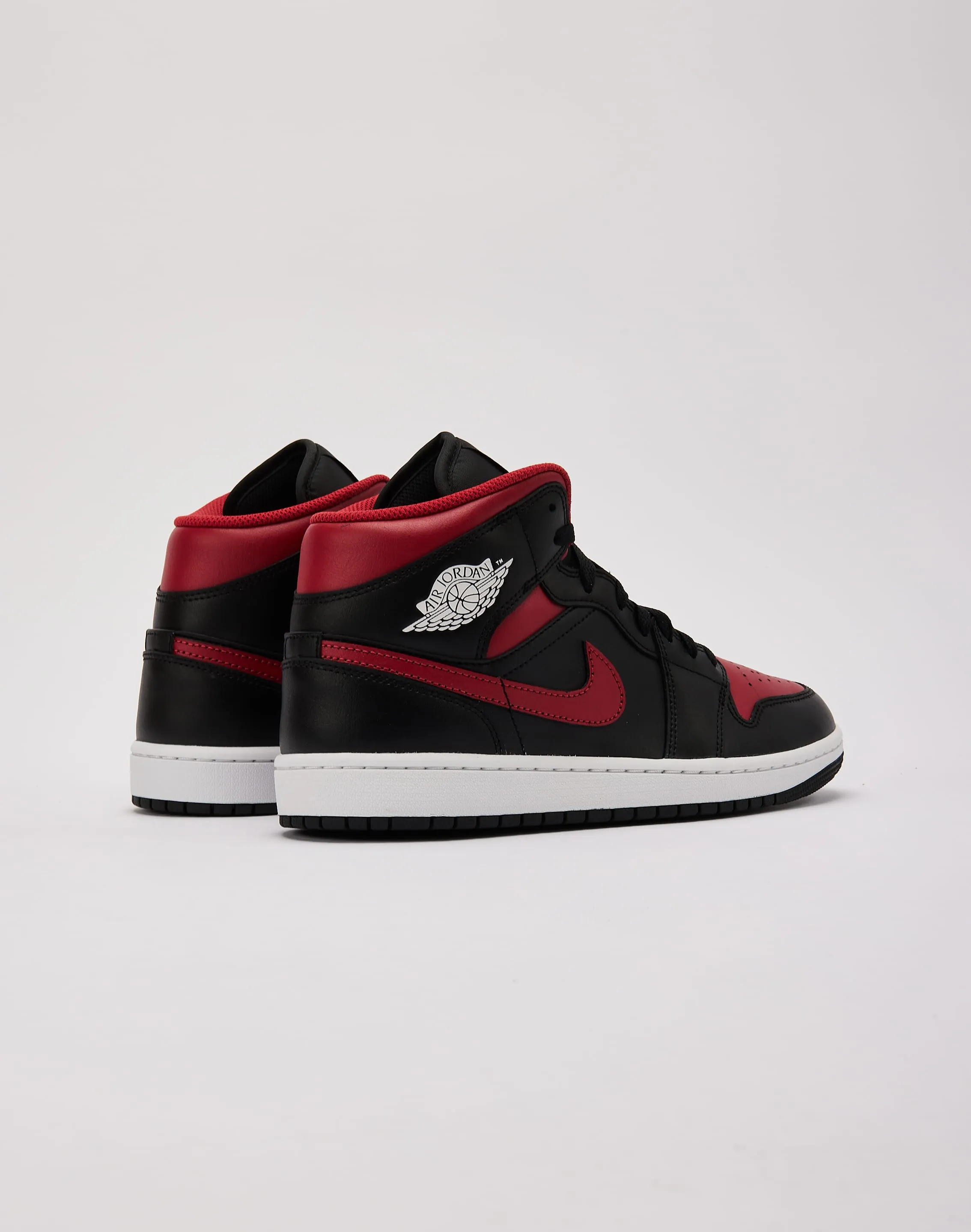 Fit And Go Chic Footwear Jordan  Air Jordan 1 Mid