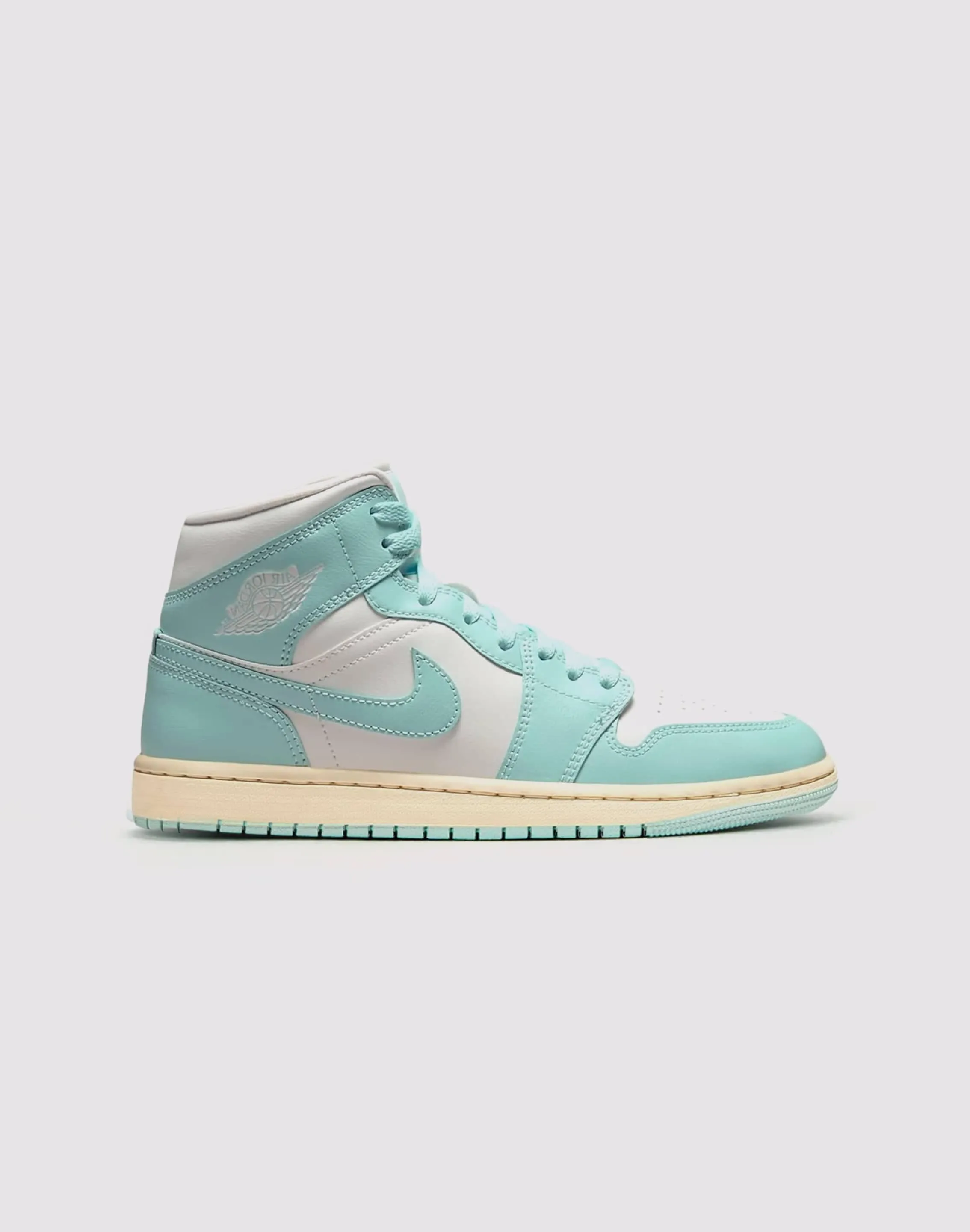 Micro Grip Tread Pattern Weight Free Jordan Air Jordan 1 Mid