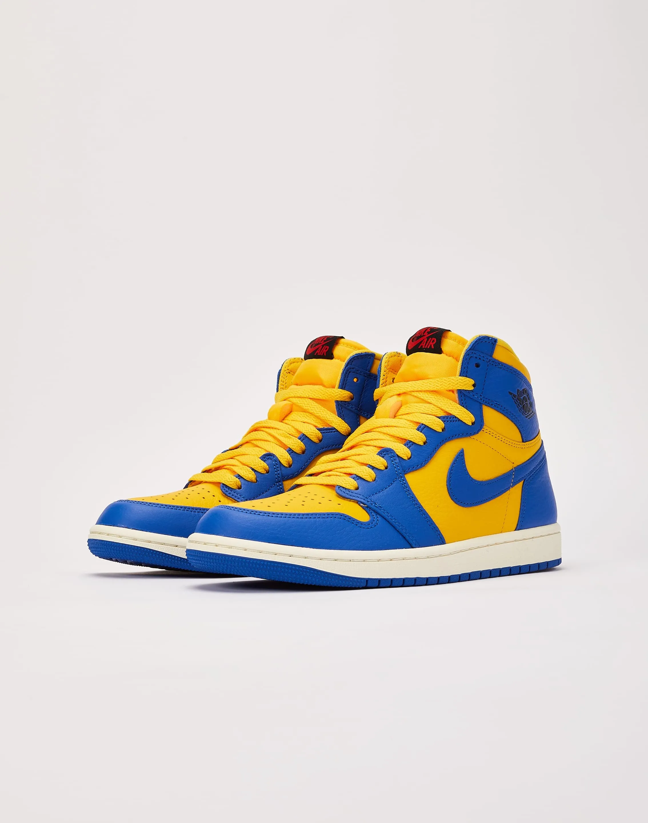 Jordan Air Jordan 1 Retro High OG 'Game Royal and Varsity Maize' Casual Look well made