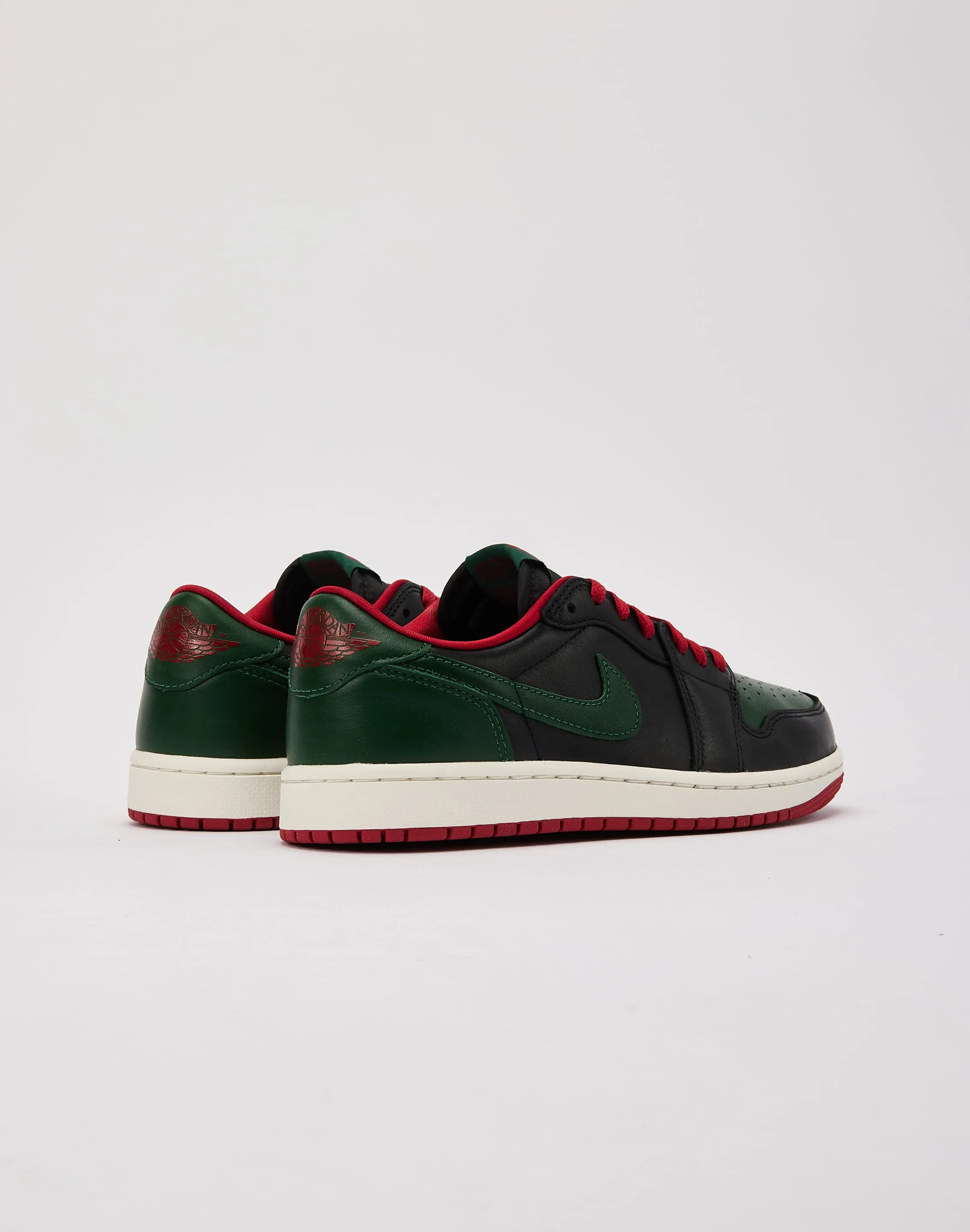Jordan Air Jordan 1 Retro Low OG 'Black and Gorge Green' All-weather breathability Impact Dispersing Structure