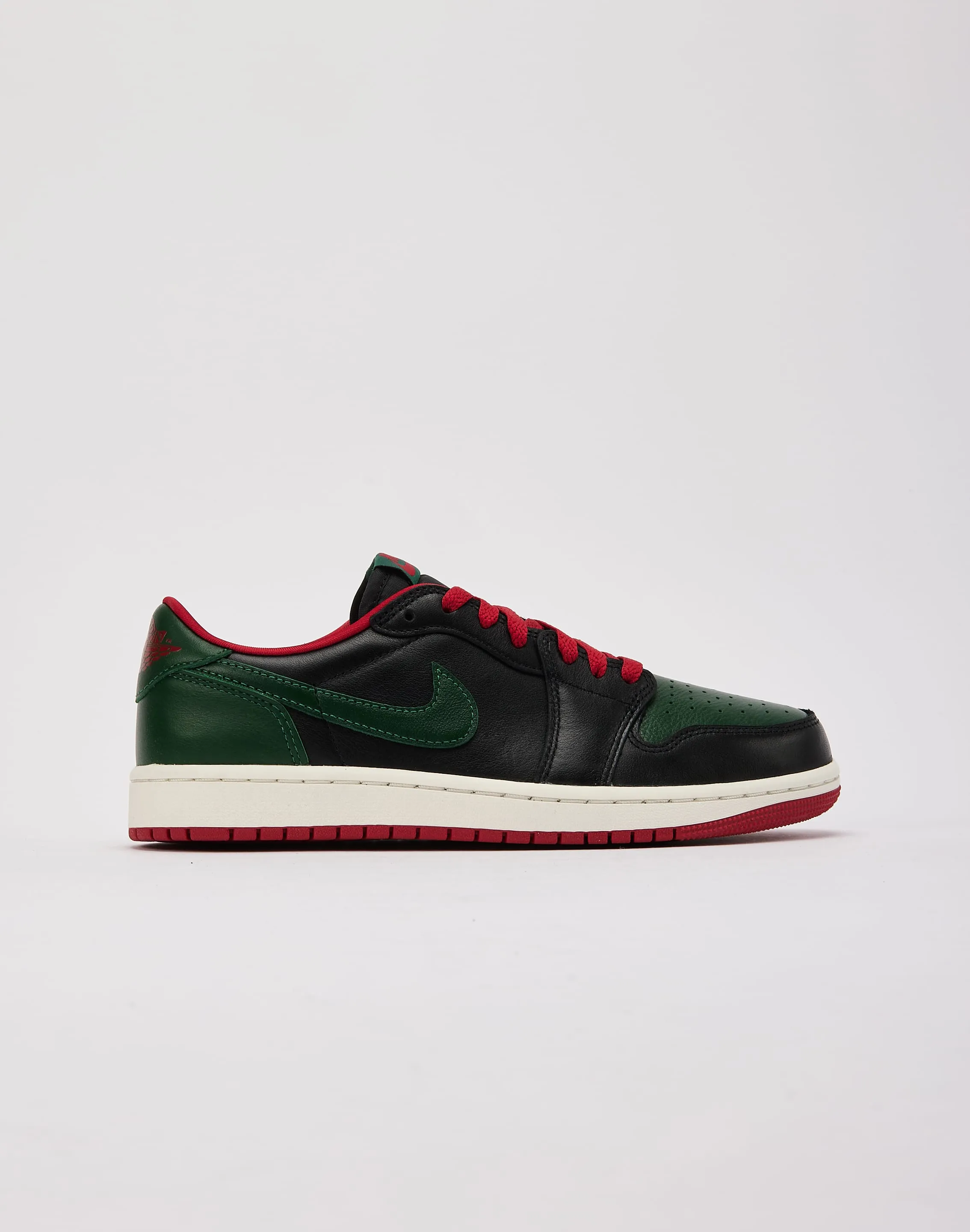 Stylish Flex Jordan Air Jordan 1 Retro Low OG 'Black and Gorge Green'