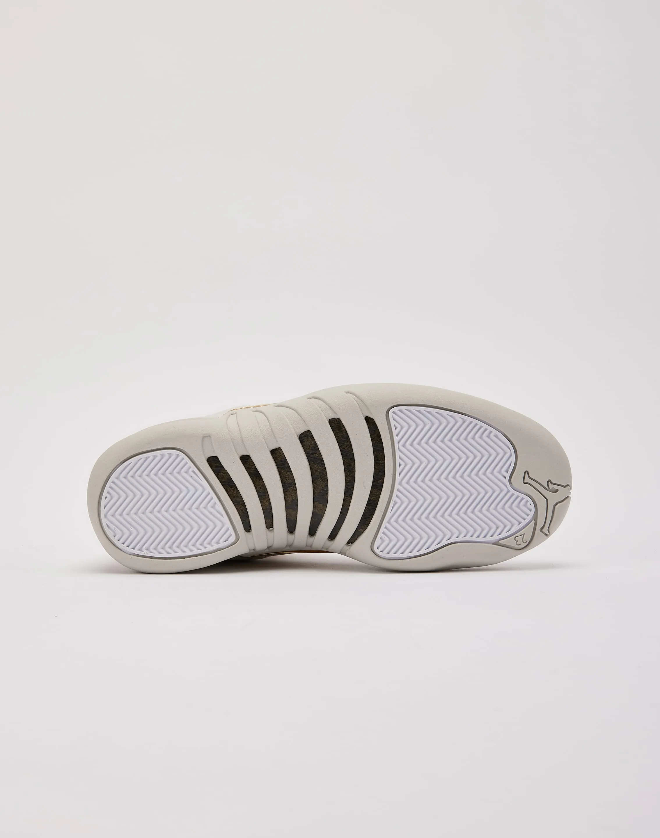 Adjustable lacing Adaptive Ease Jordan Air Jordan 12 Retro 'Phantom'