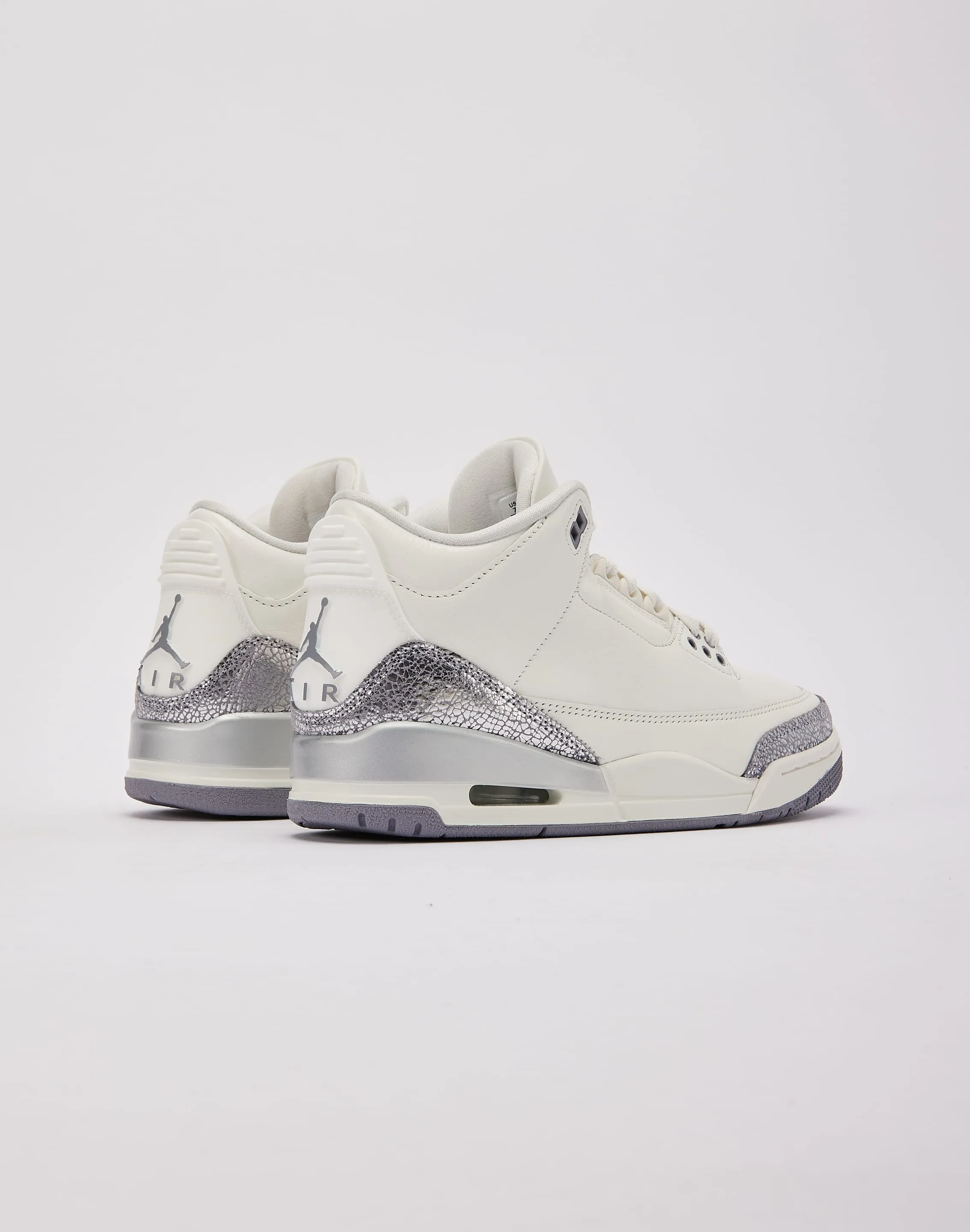 Boost Power Compression Molded Cushion Jordan Air Jordan 3 Retro 'Sail Cement Grey'