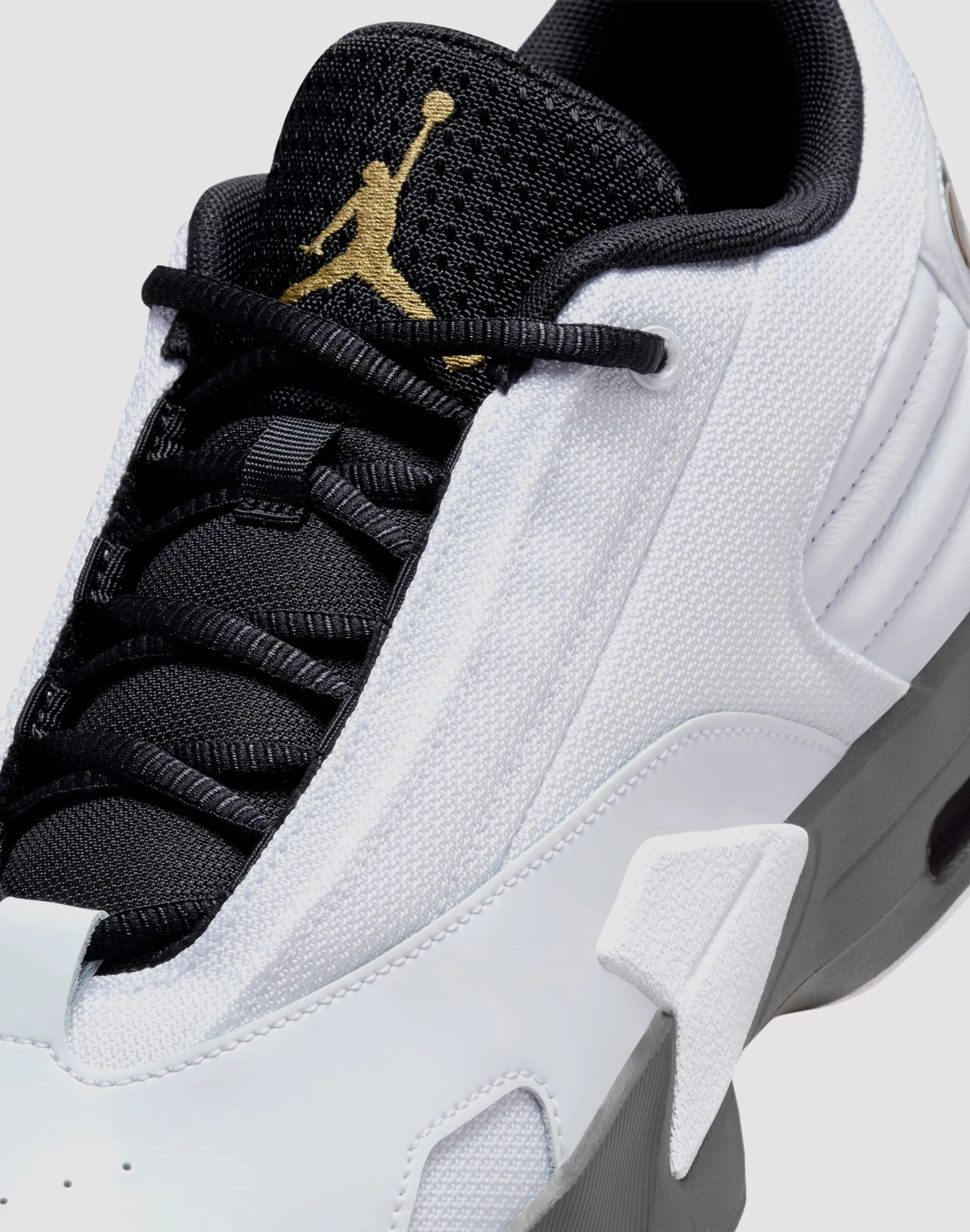 Jordan Jordan Max Aura 6 Timeless Edge