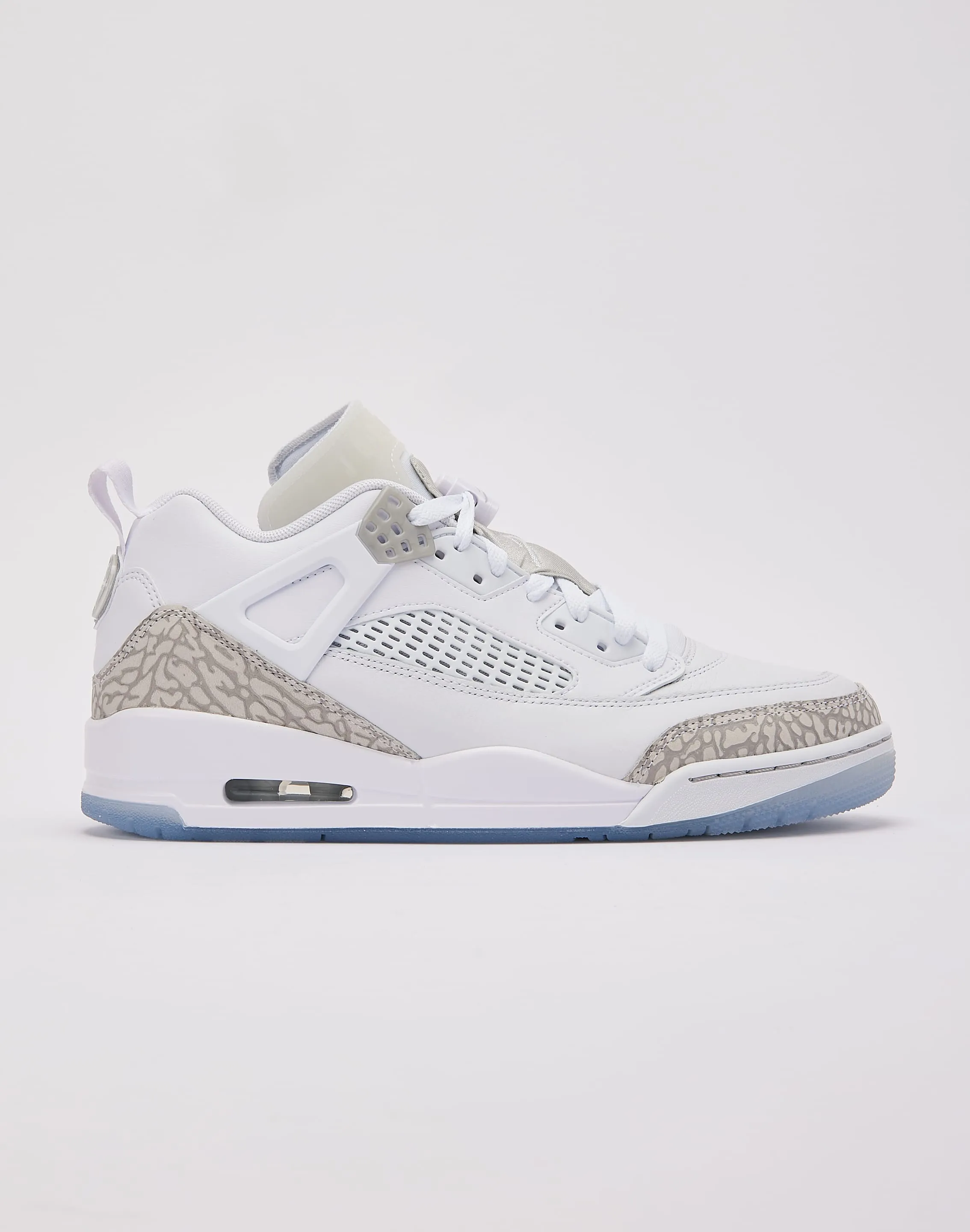 Timeless Look Hill Walk Jordan Spizike Low