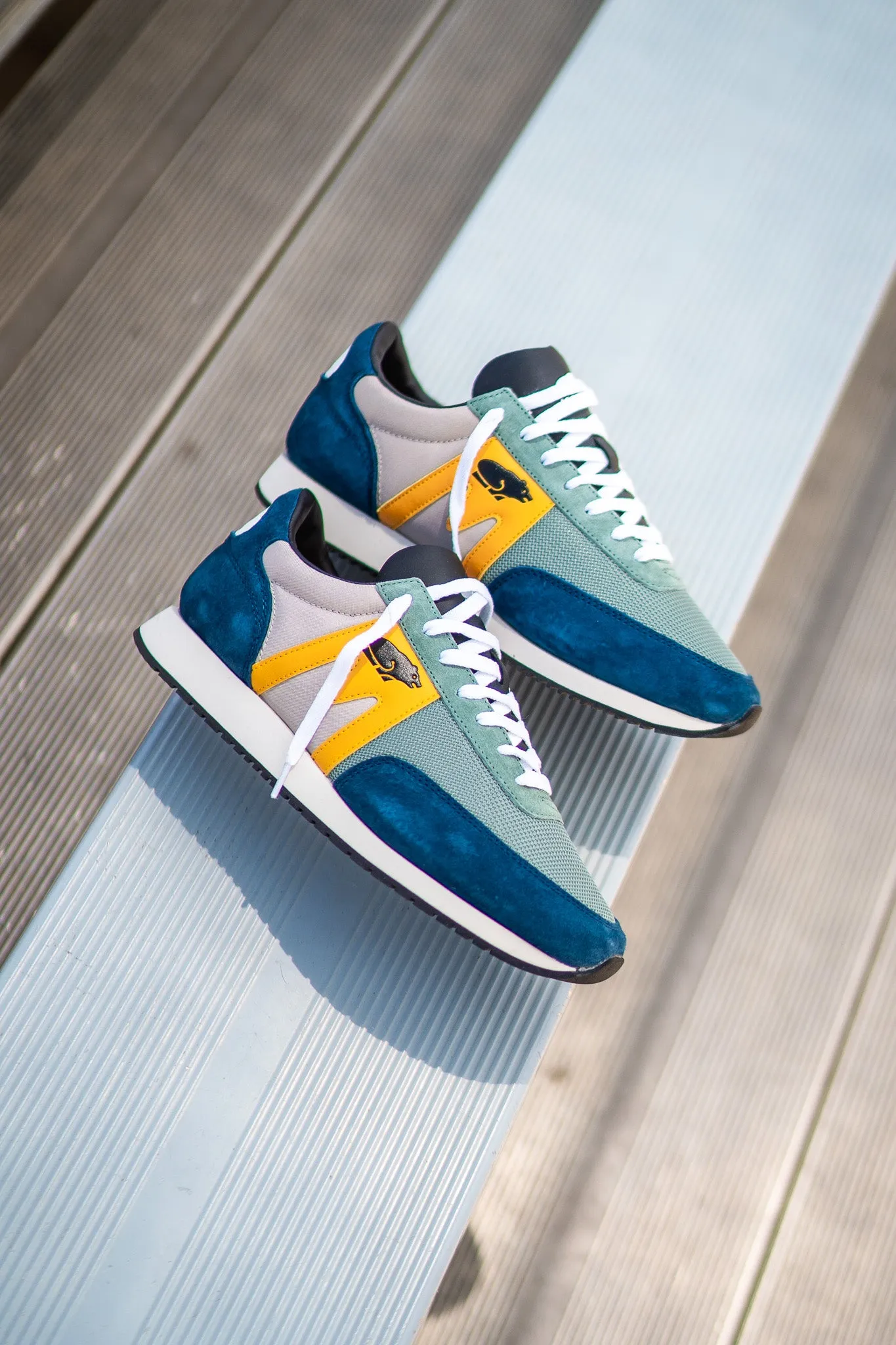 Karhu Albatross 82 (Reflecting Pond) adventurers' requirements Refined Ease