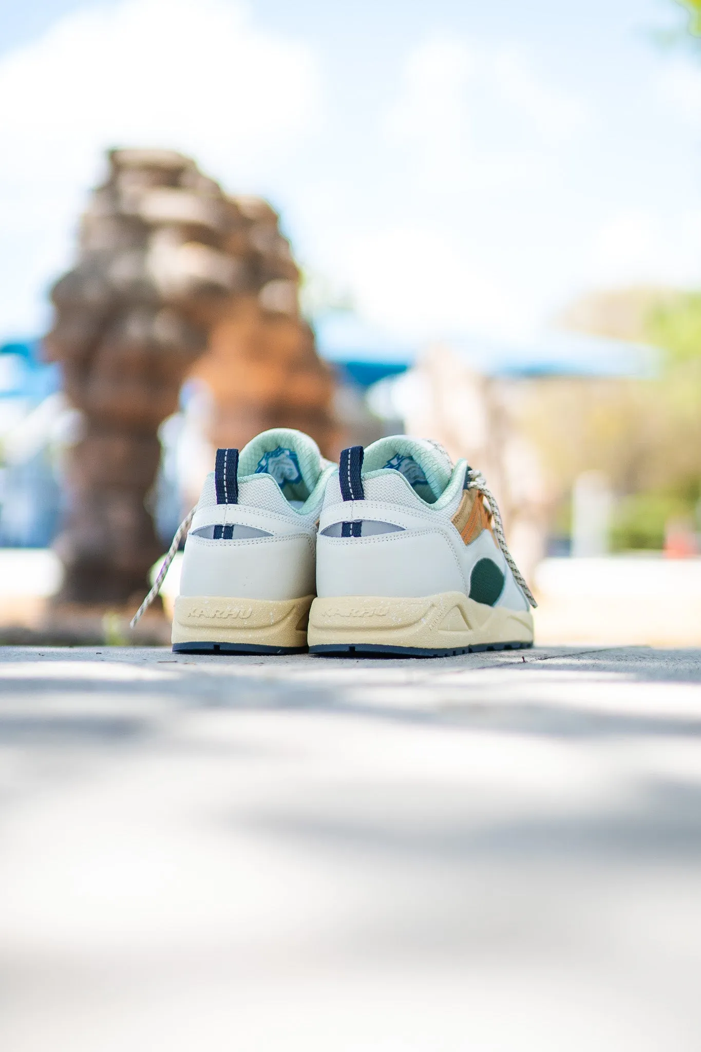 skiers - specific features Karhu Fusion 2.0 (Lily White/Nugget)