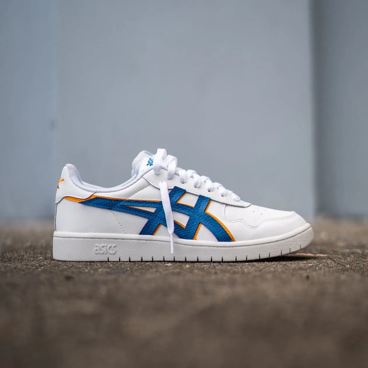 greatest Trendy Mens Asics Japan S (White/Lake Drive/Citrus)