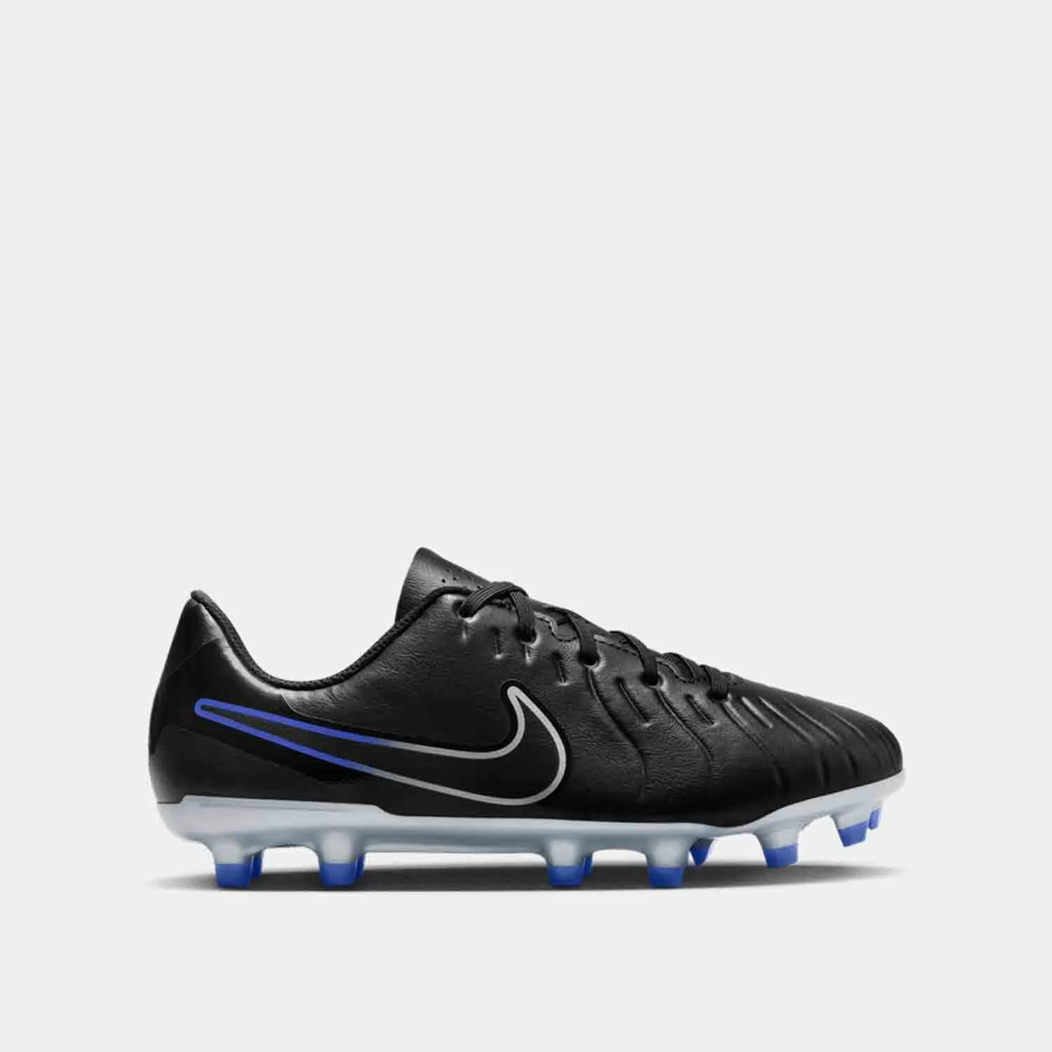 All-weather lining performance - level Kids' Nike Tiempo Legend 10 Club Soccer Cleats