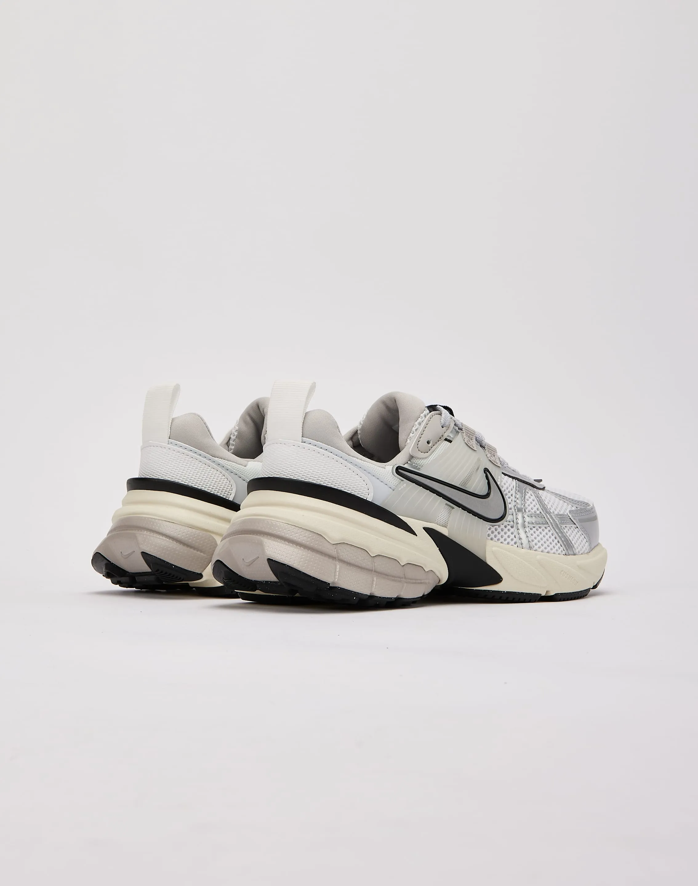 Nike V2K Run retro look Lockdown Lacing System