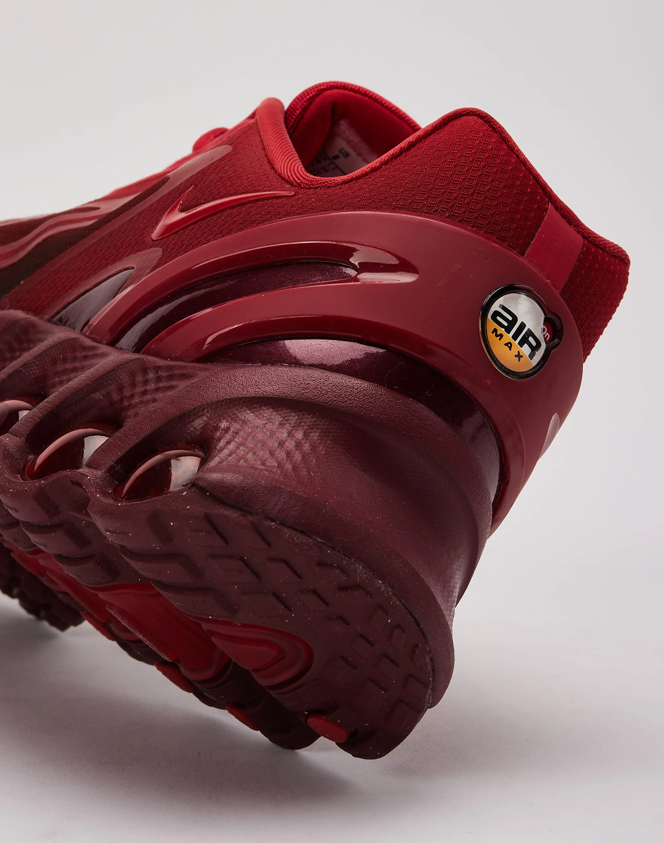 Nike Air Max Dn8 Sturdy Heel sports shoes