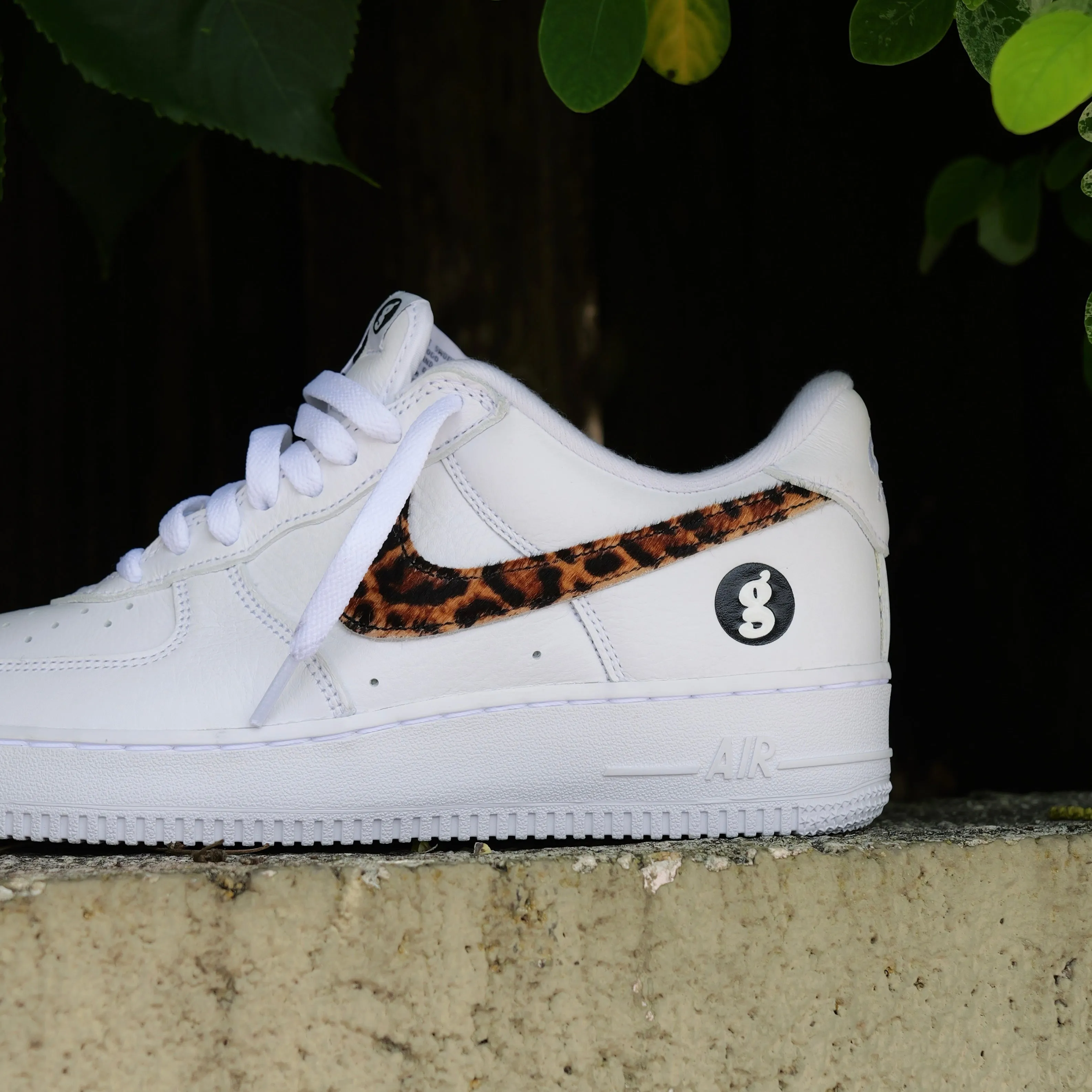 suitable for beginners Nike x Supreme Air Force 1 Low SP (White/Cheetah)