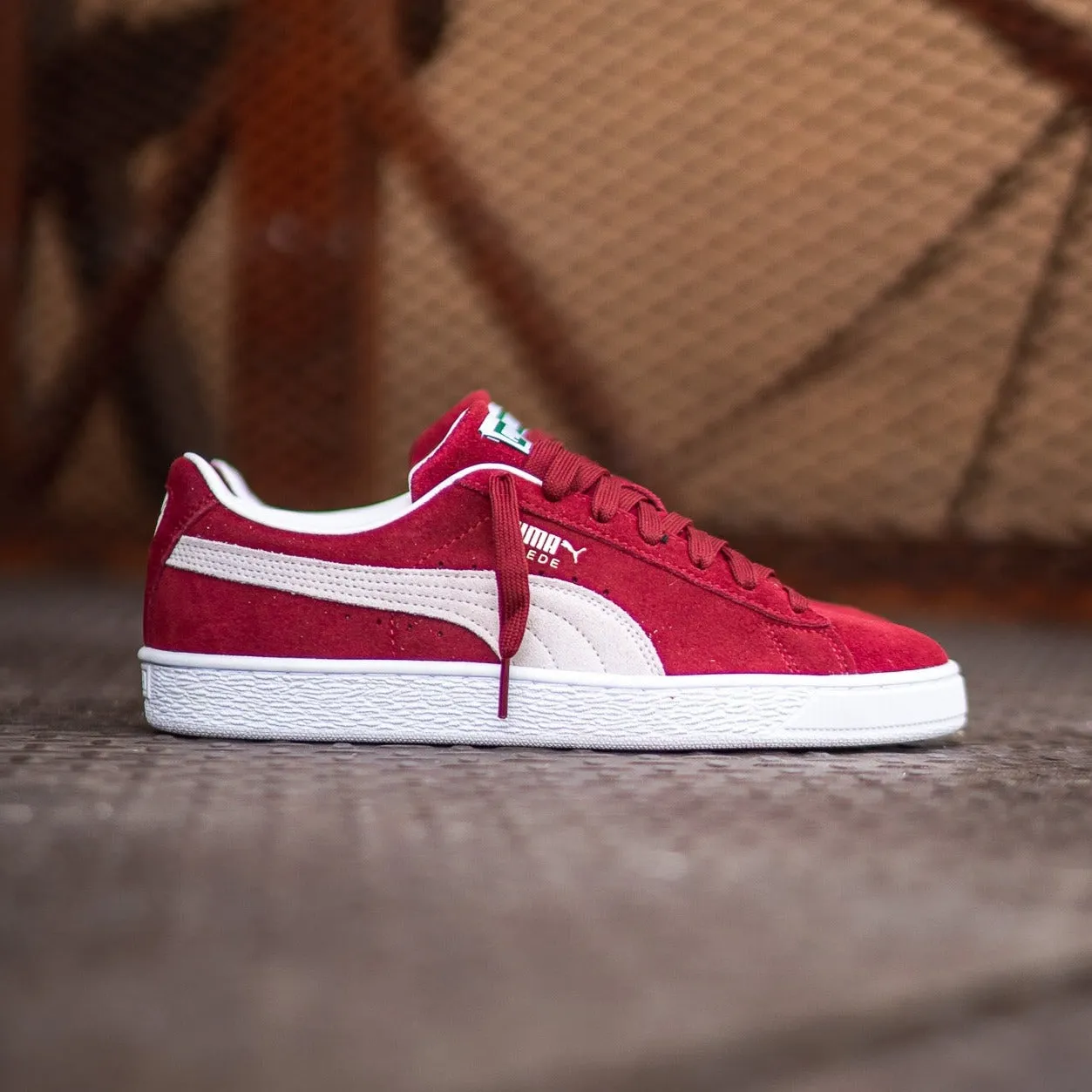 Modern Flair Durable Material Mens Puma Suede Classic (Cabernet)